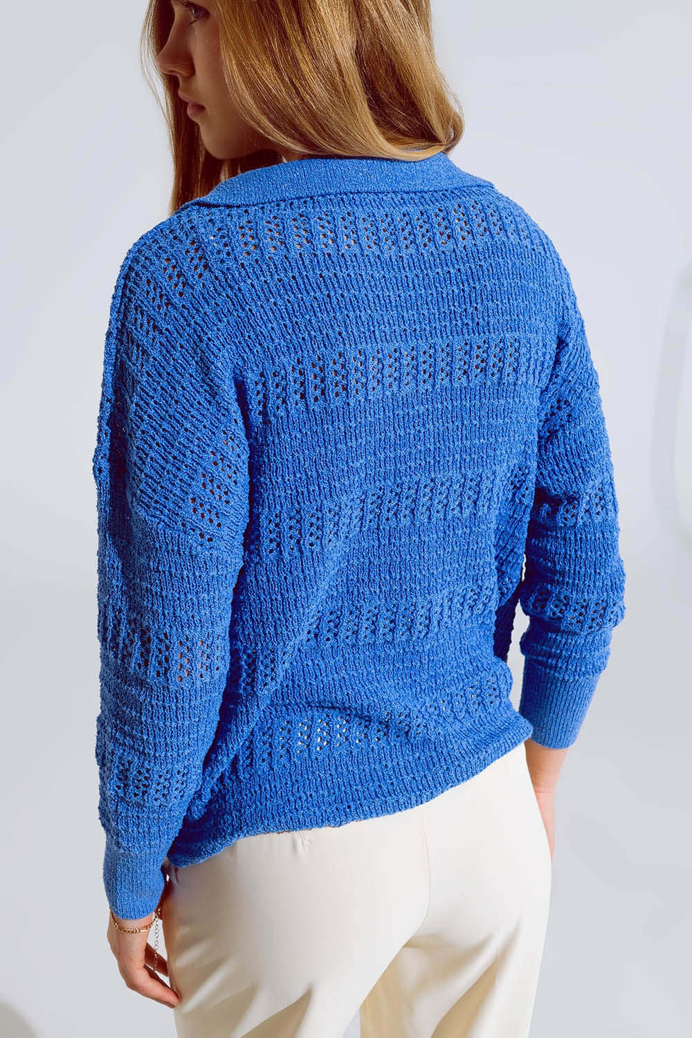 Crochet Knitted Jumper in V-Neck With Polo Collar in Blue