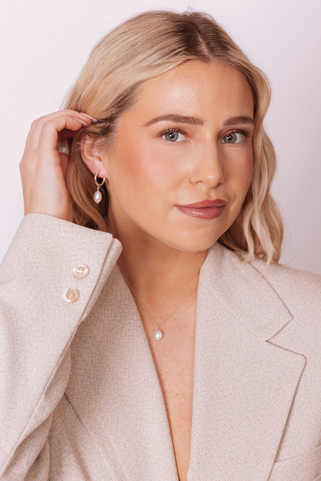 14k Gold Filled Freshwater Pearl 15mm Hoop Earrings Adelle