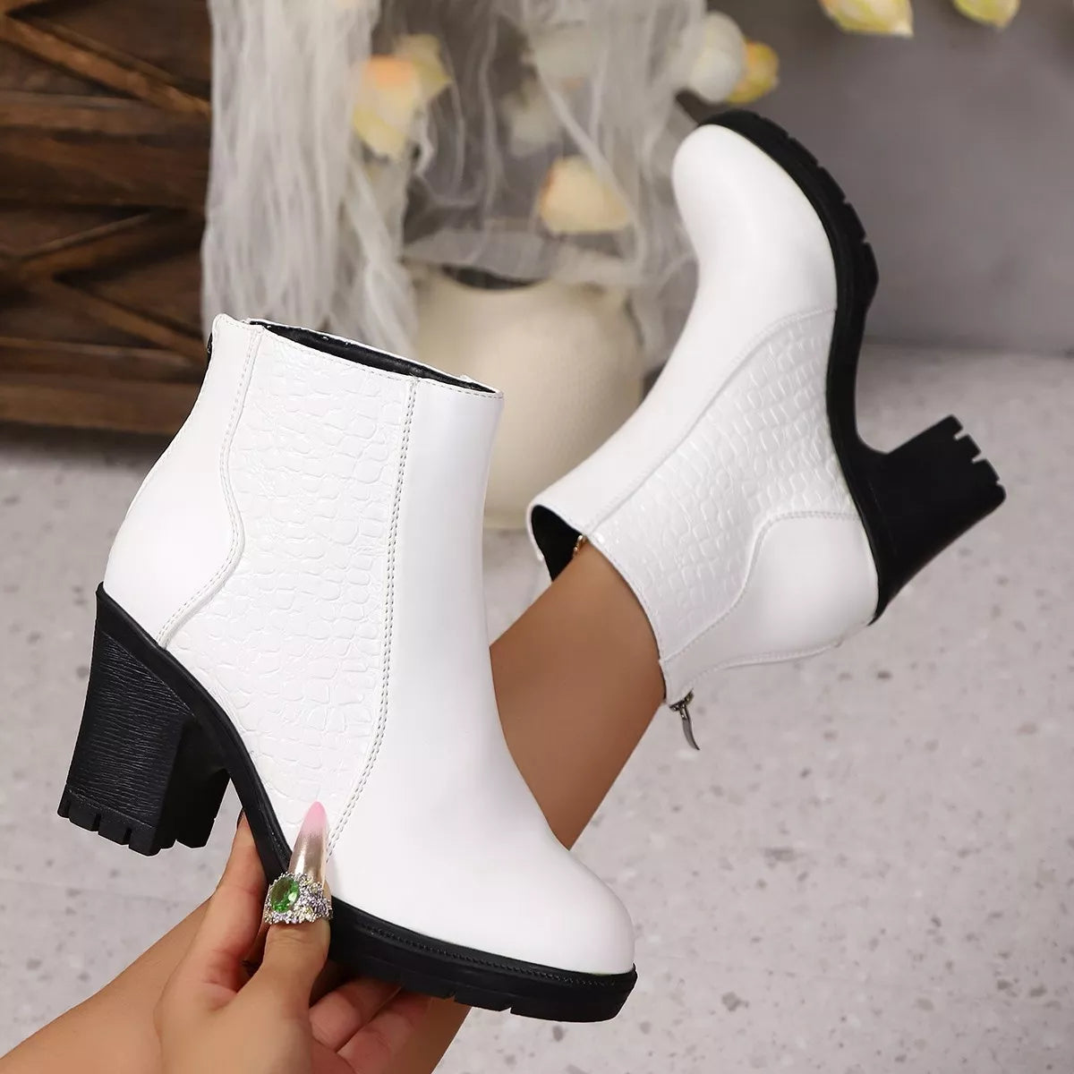 Point Toe Mid-Block Heel Ankle Boots Fitiquefit