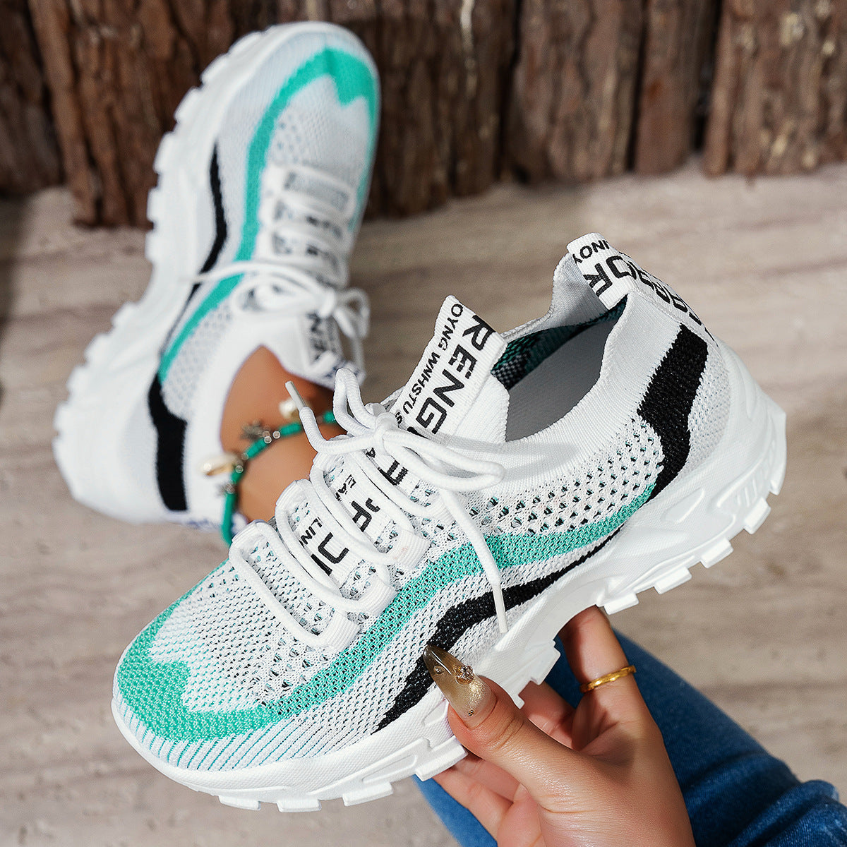 Lightweight Soft-Sole Casual Sports Sneakers Women’s Stepique