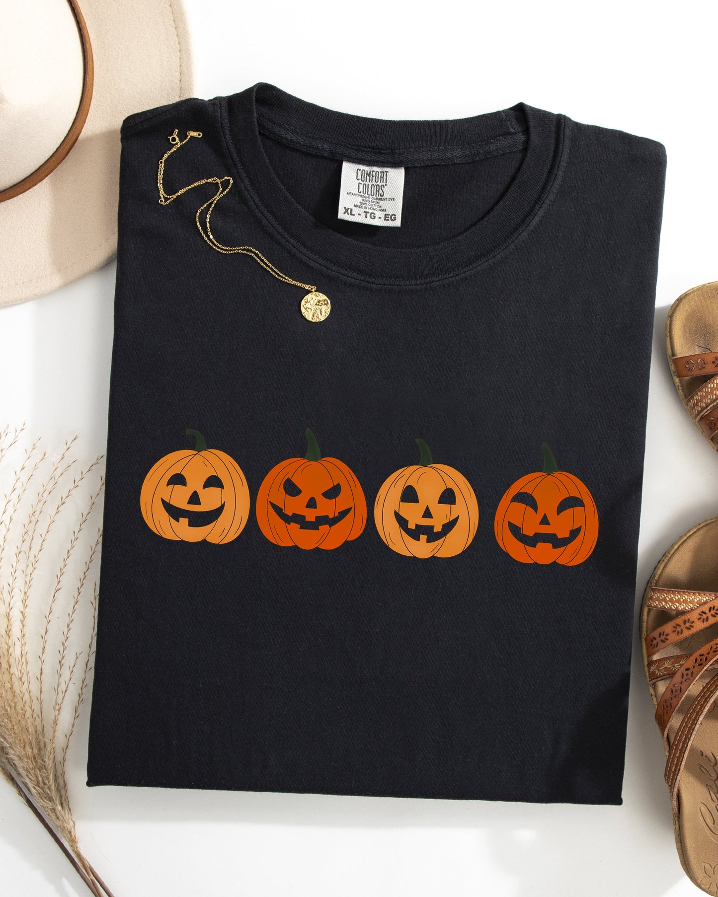 Cute Mini Pumpkins Retro Fall Autumn Jack-o-lanterns Comfort Colors T-Shirt