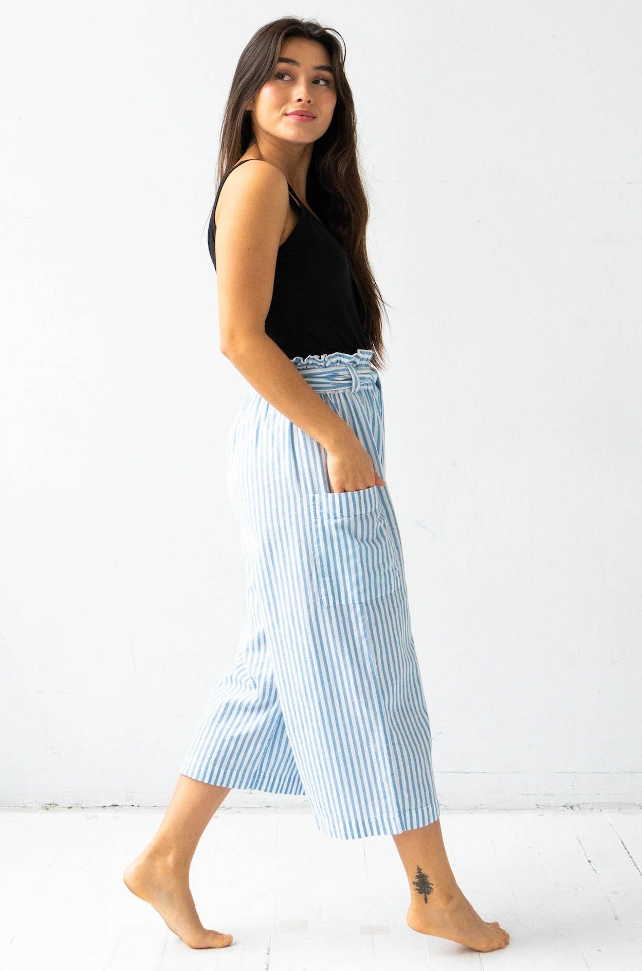 Tie Waist Crop Pants
