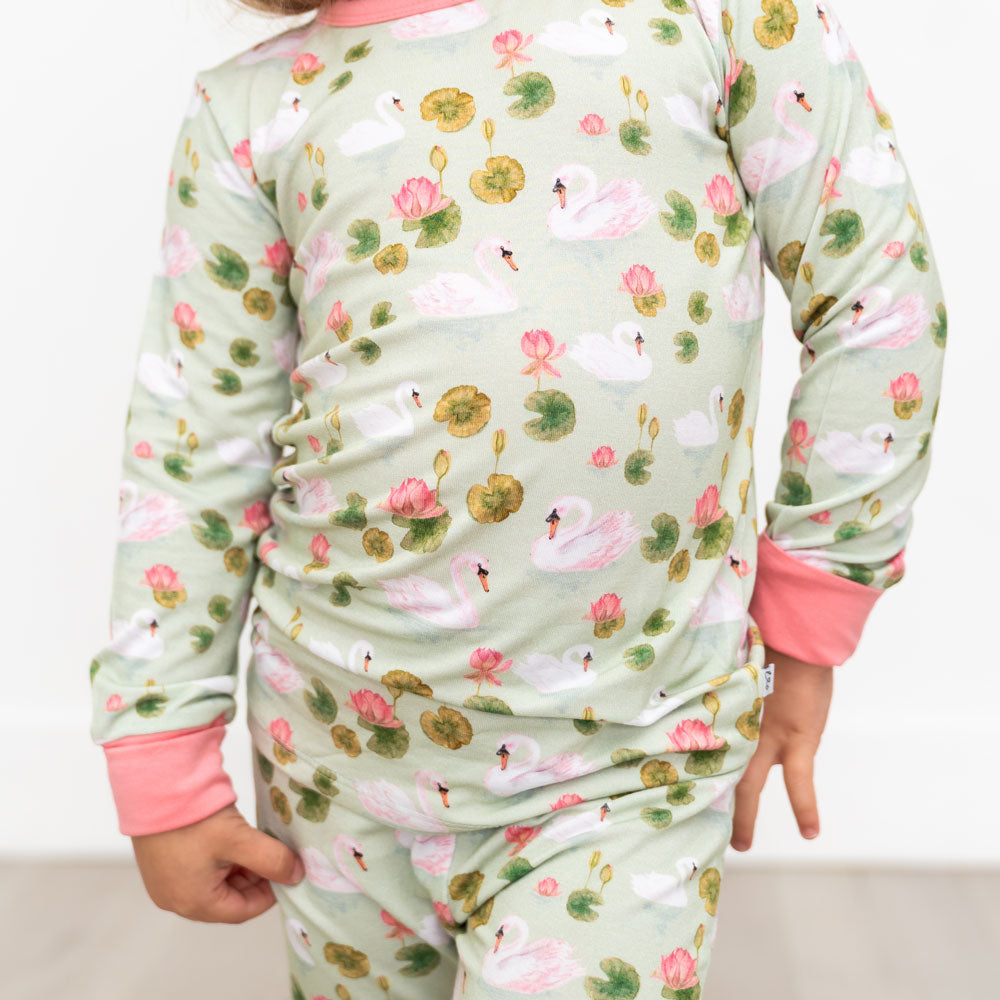 Bamboo Long Sleeve 2-Piece Set Lillian's Garden Swans