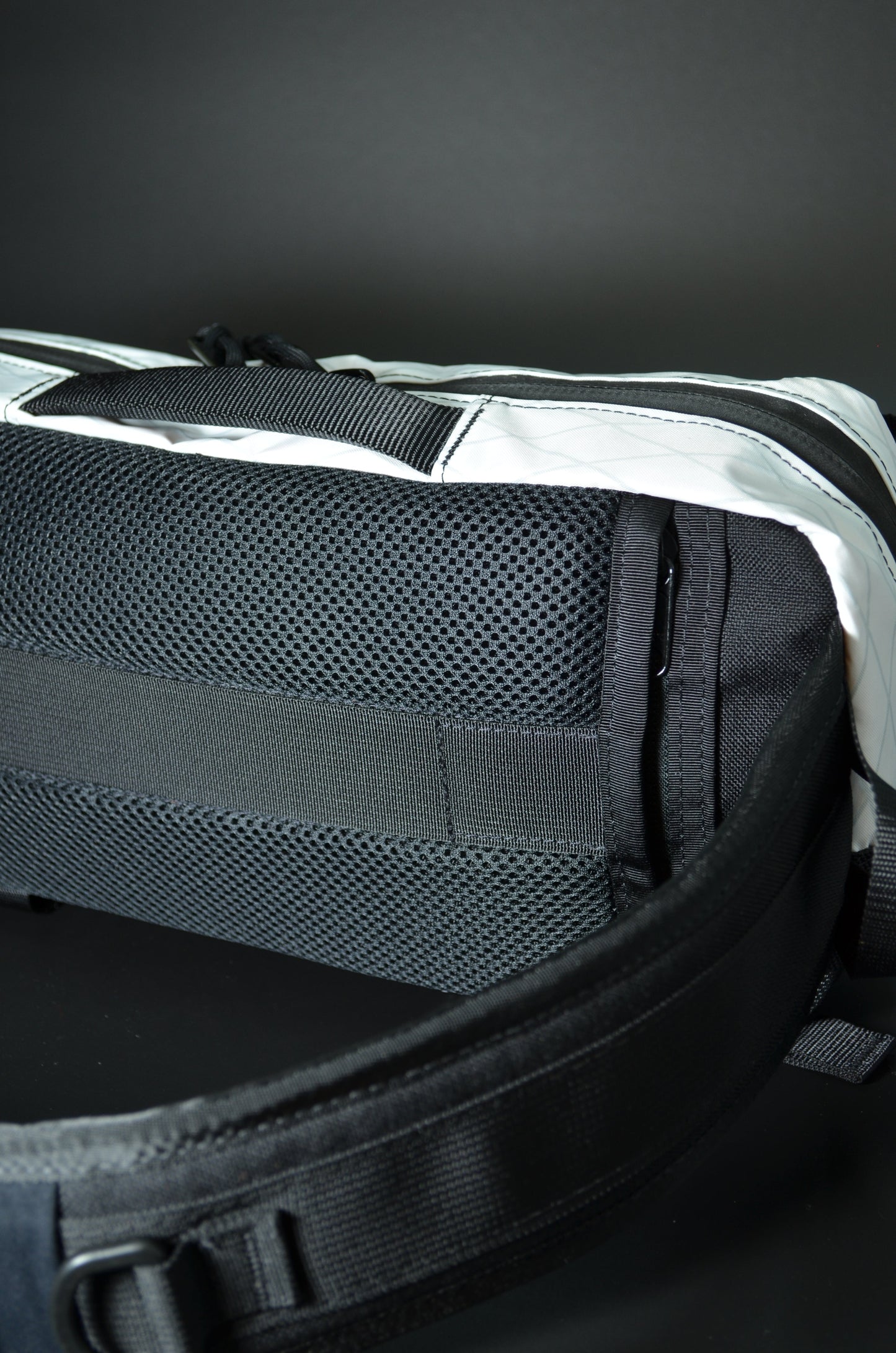 Loculus X-Pack Lightweight Sling Bag Kargo Gear