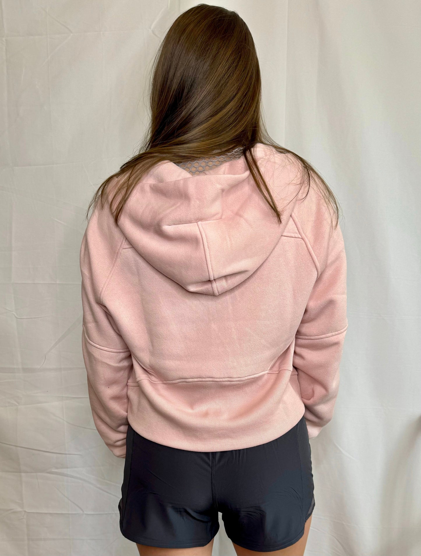 The Rae Cropped Pullover Light Pink Pullover