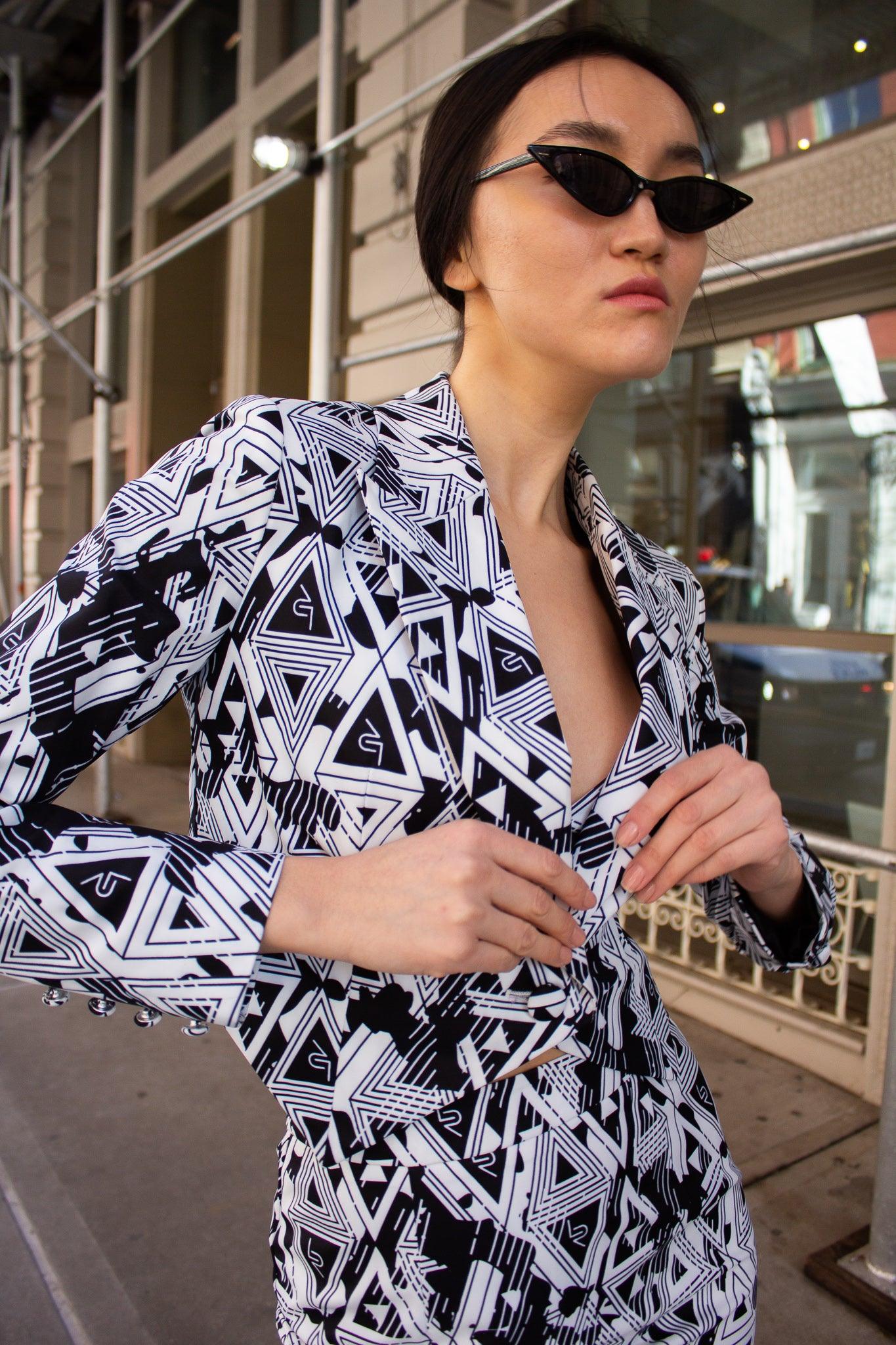 Geometric Stylish Women's Tailored Blazer Amour