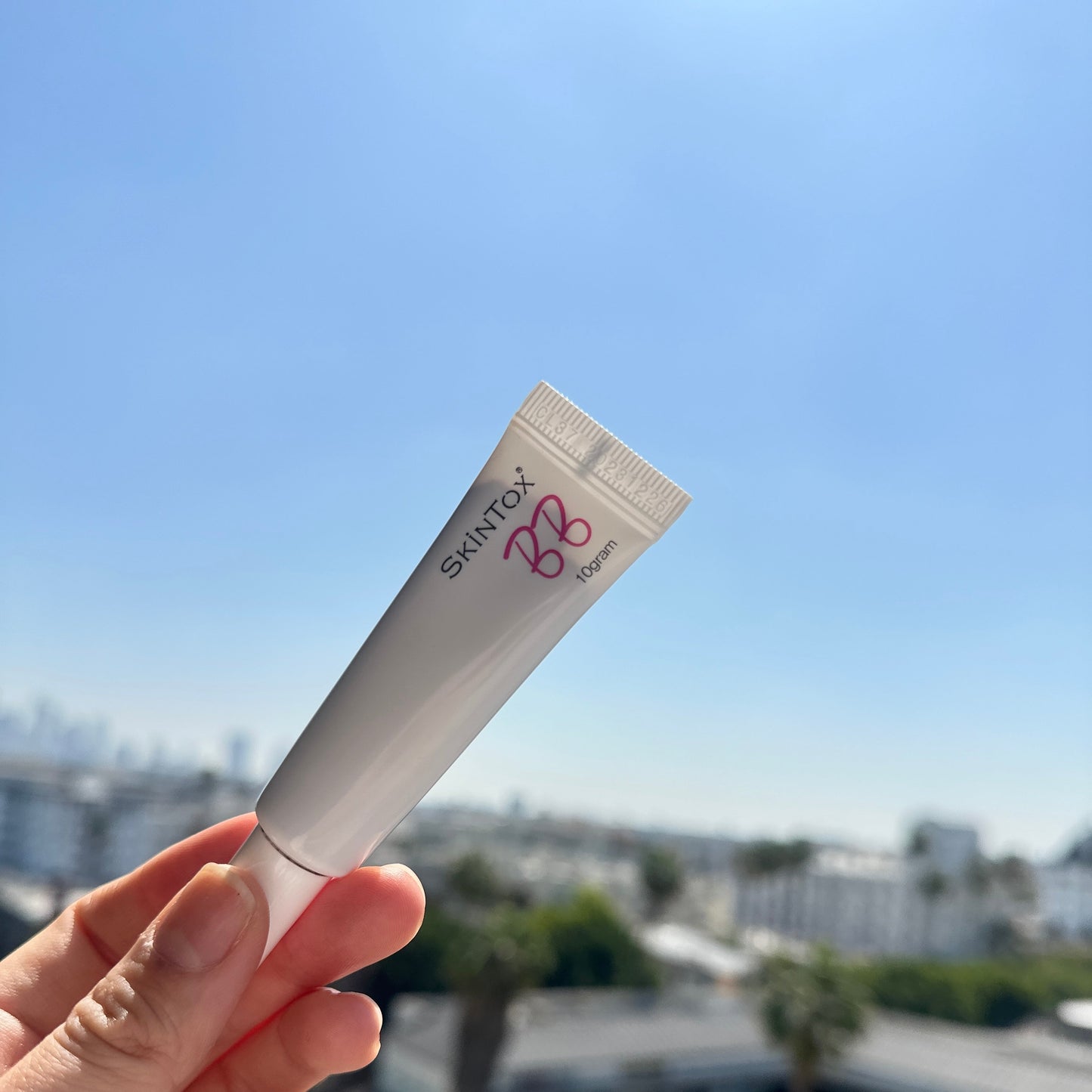 BB Cream Lightweight Skin Tint SKINTOX