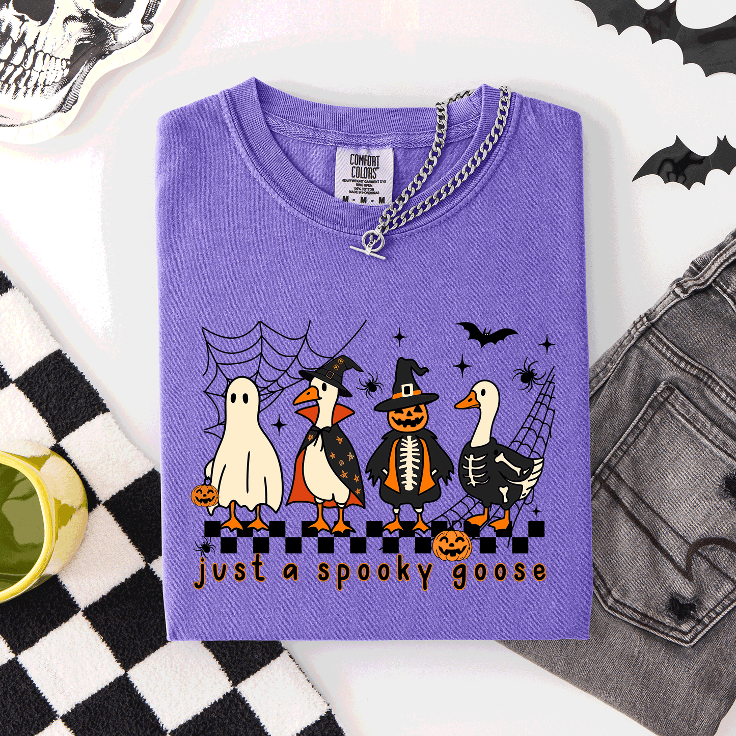 Just A Spooky Goose, Checkered, Halloween, Spooky, Comfort Colors T-Shirt