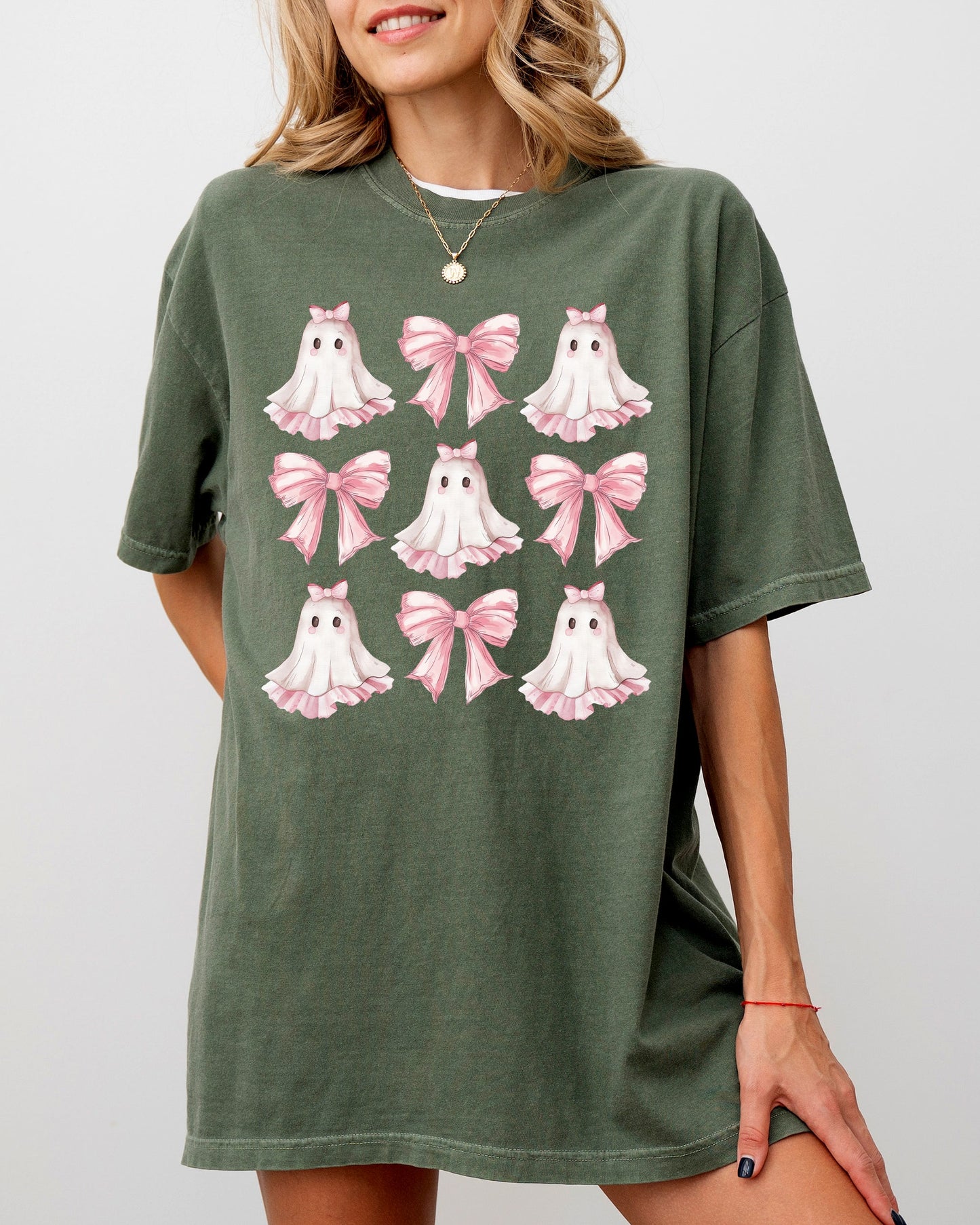 Pink Ghost, Bows, Ribbons, Coquette, Halloween, Cute, Girly, Spooky Shirt Comfort Colors T-Shirt