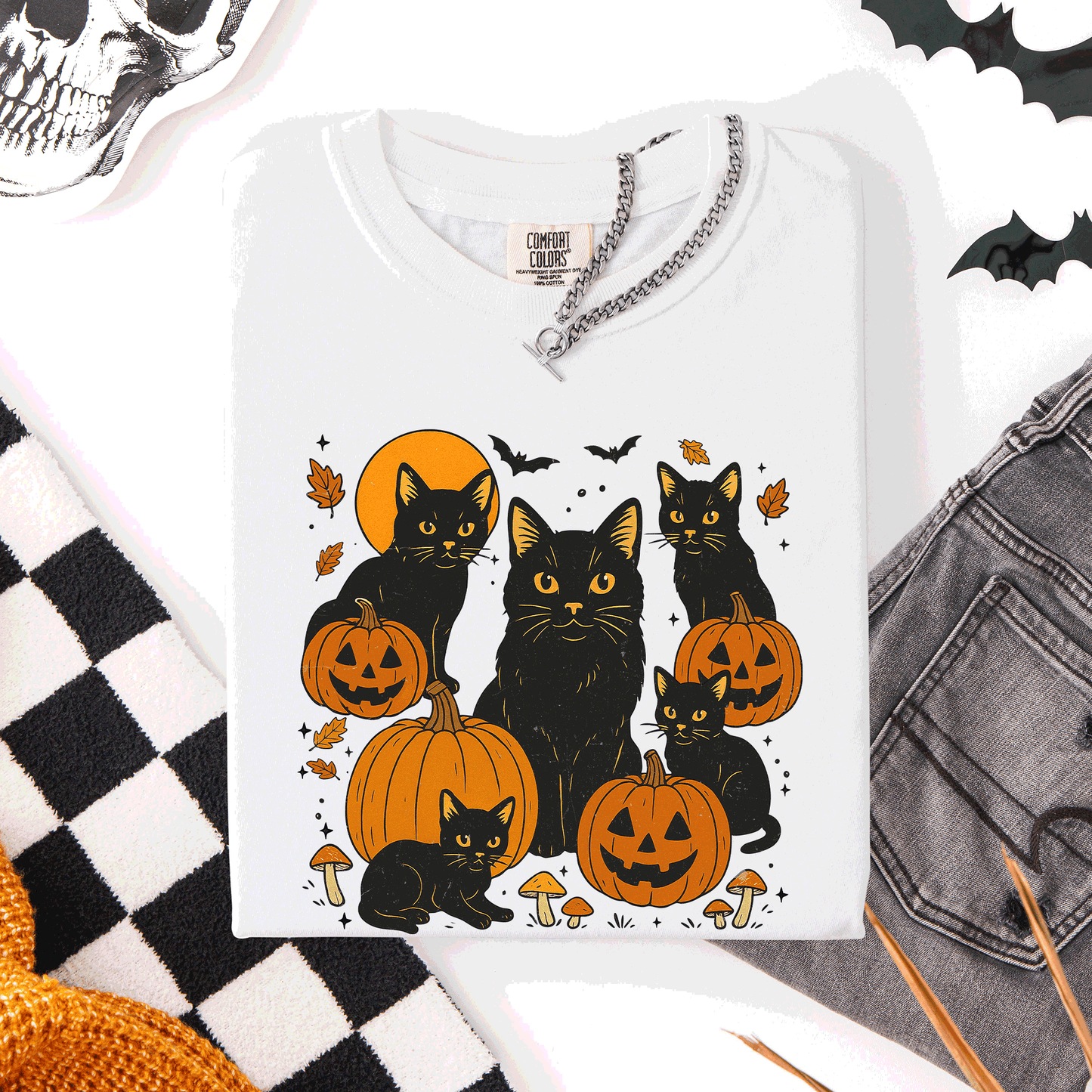 Retro Black Cats, Pumpkins, Halloween, Spooky, Comfort Colors T-Shirt