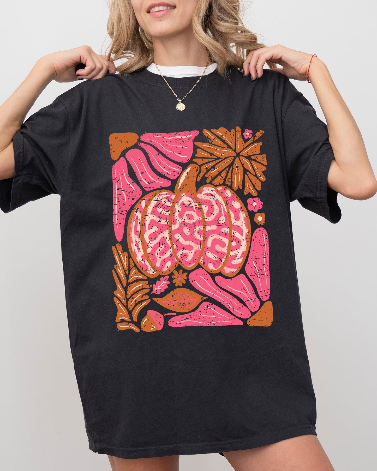 Retro Floral, Pink, Pumpkin, Halloween, Jack-o-lantern, Fall, Autumn Shirt Comfort Colors T-Shirt