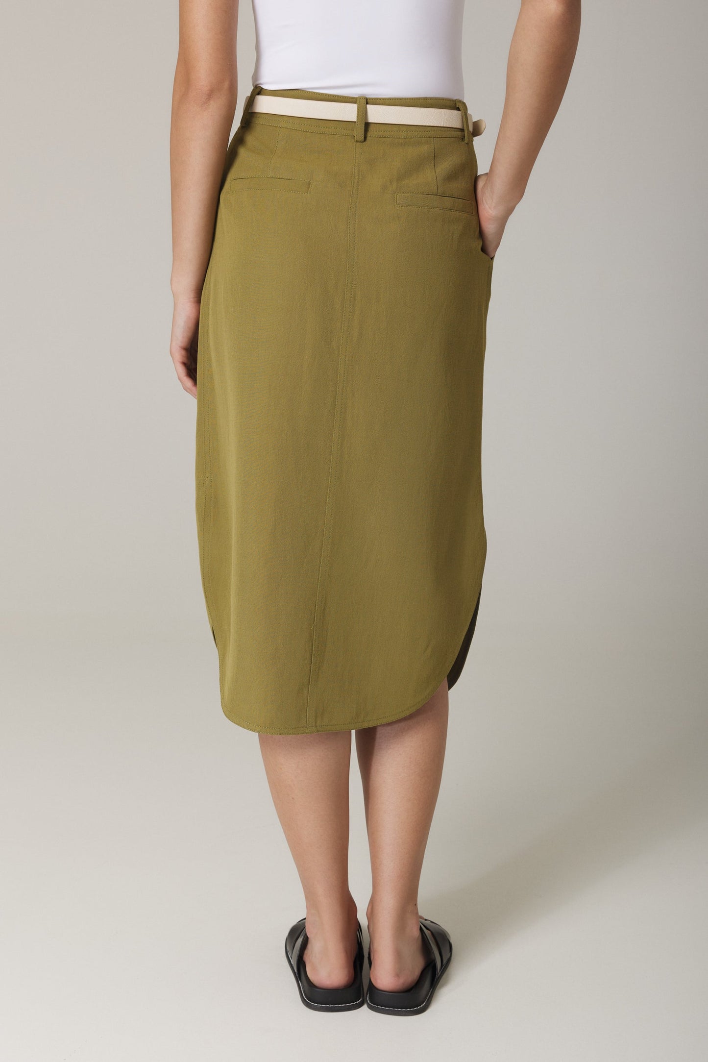 OLIA BELTED PENCIL SKIRT IN OLIVE