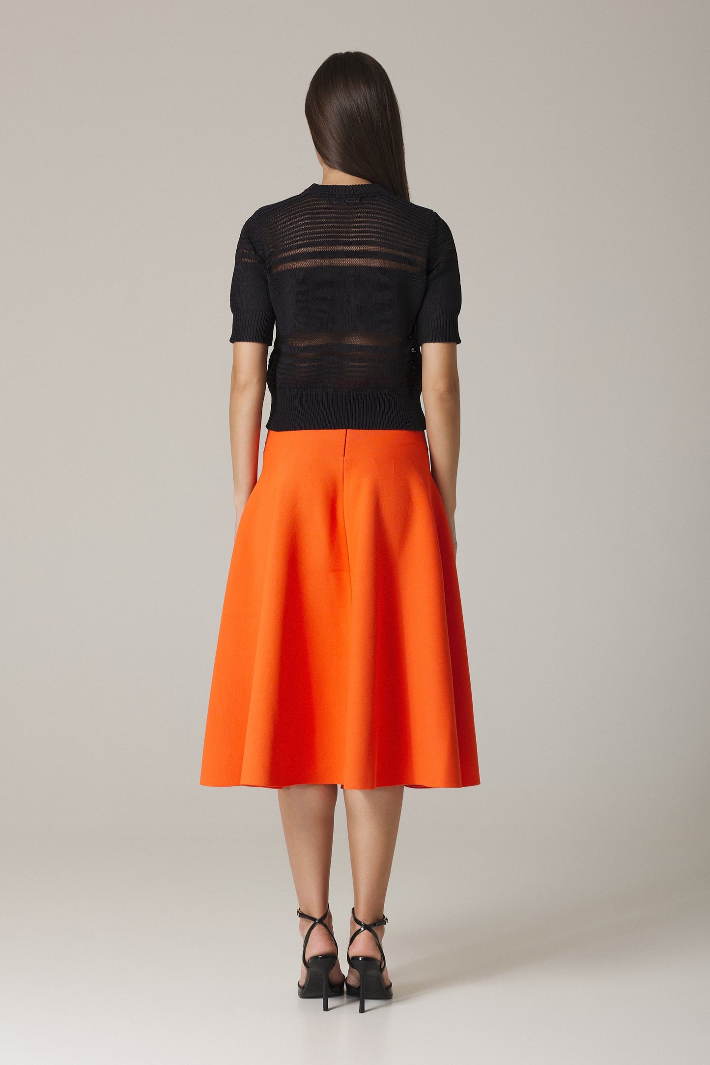 OLIVIA STRIPED SHORT SLEEVE SWEATER IN BLACK