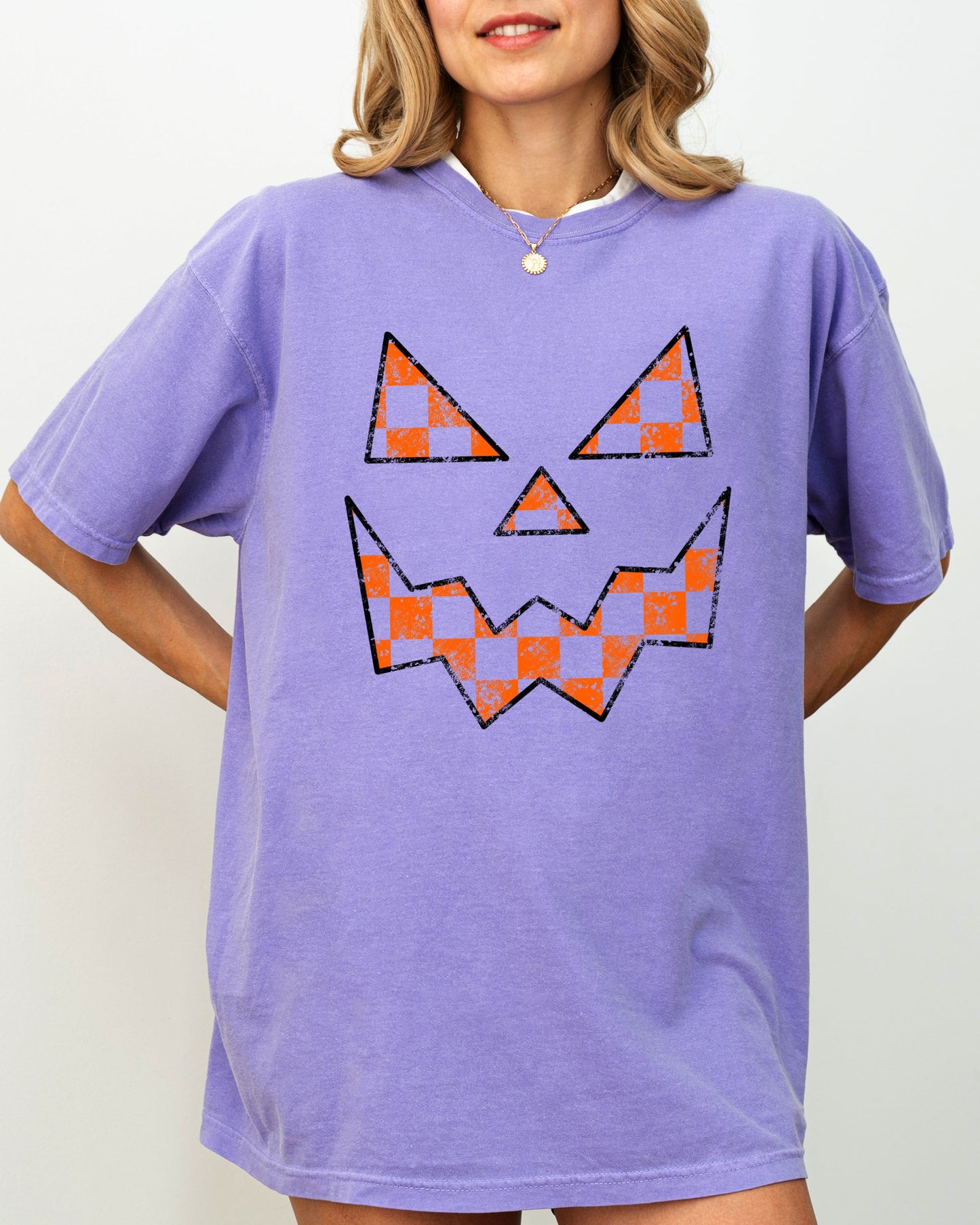 Spooky Jack-o-lantern, Retro Halloween, Pumpkin, Fall, Autumn, Checkered Shirt Comfort Colors T-Shirt
