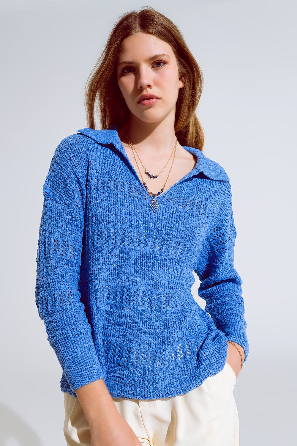 Crochet Knitted Jumper in V-Neck With Polo Collar in Blue