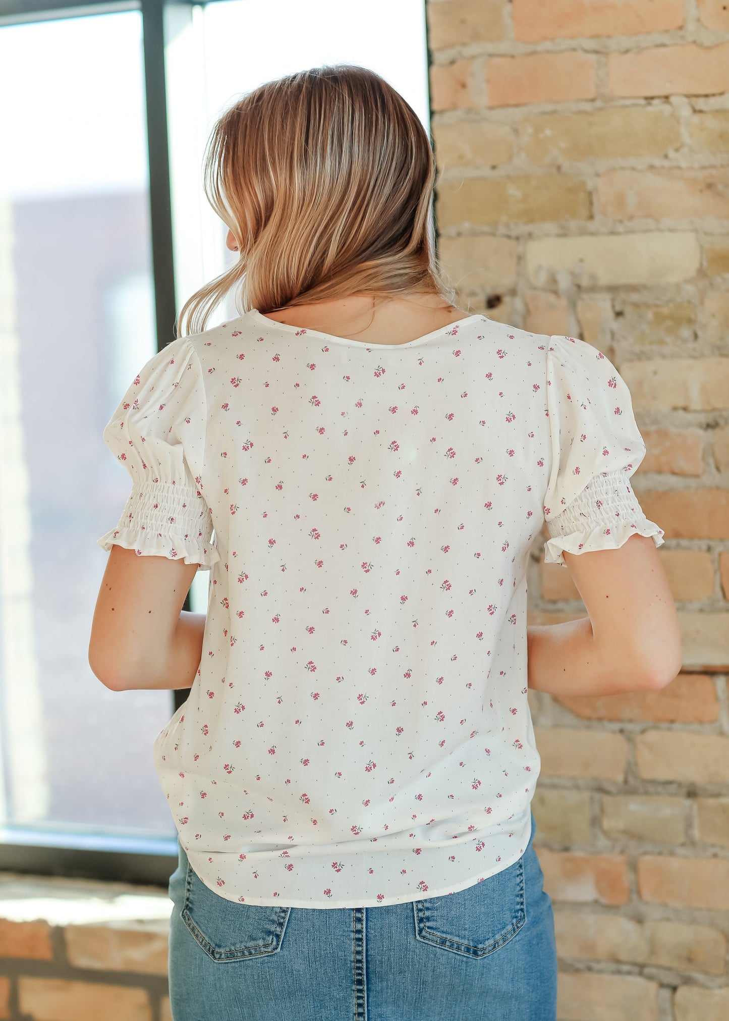 Alisa Short Ruffle Sleeve Top