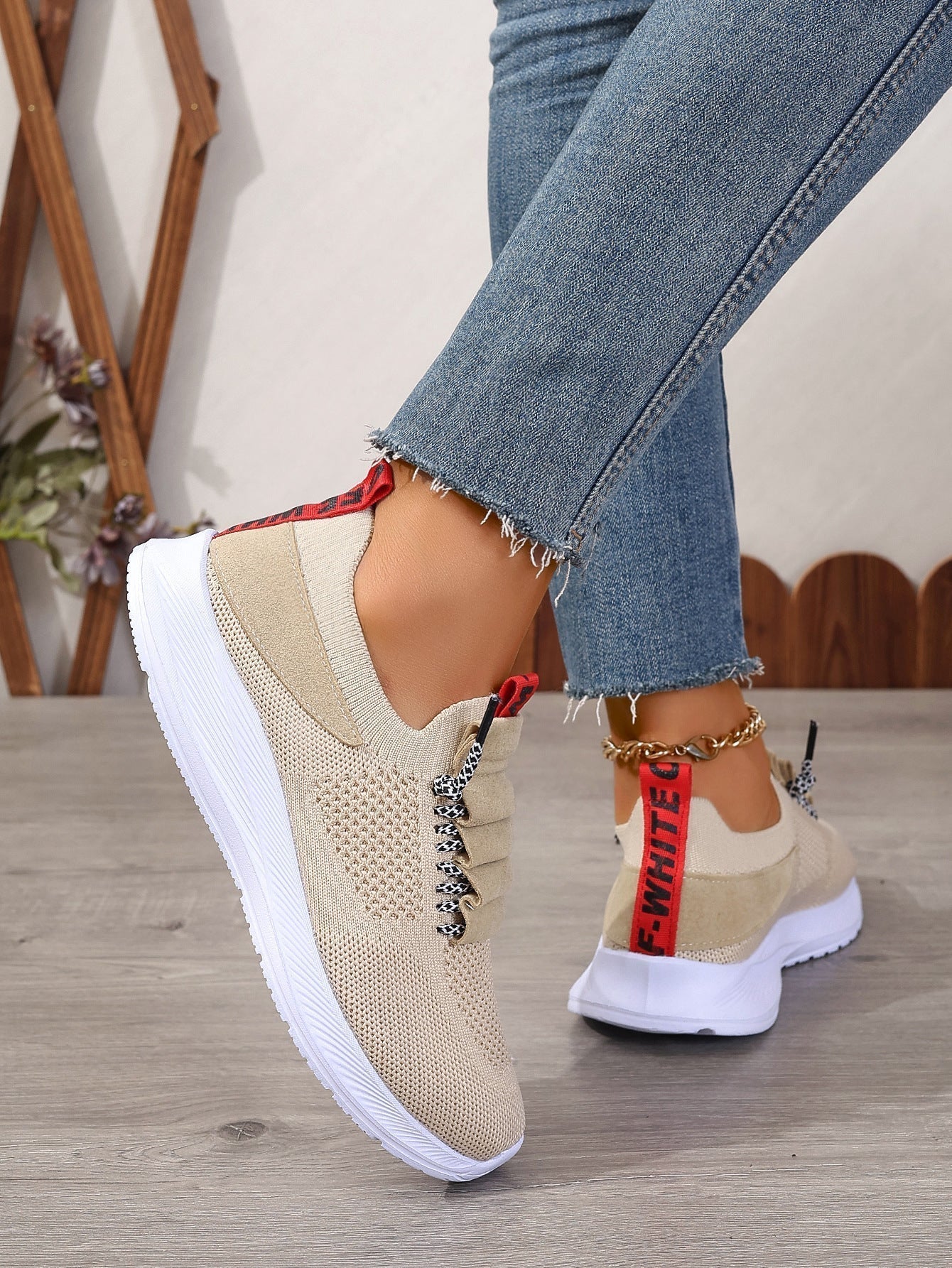Non-Slip Round-Toe Casual Sneakers Lightweight Flat-Heel Shoes for Women