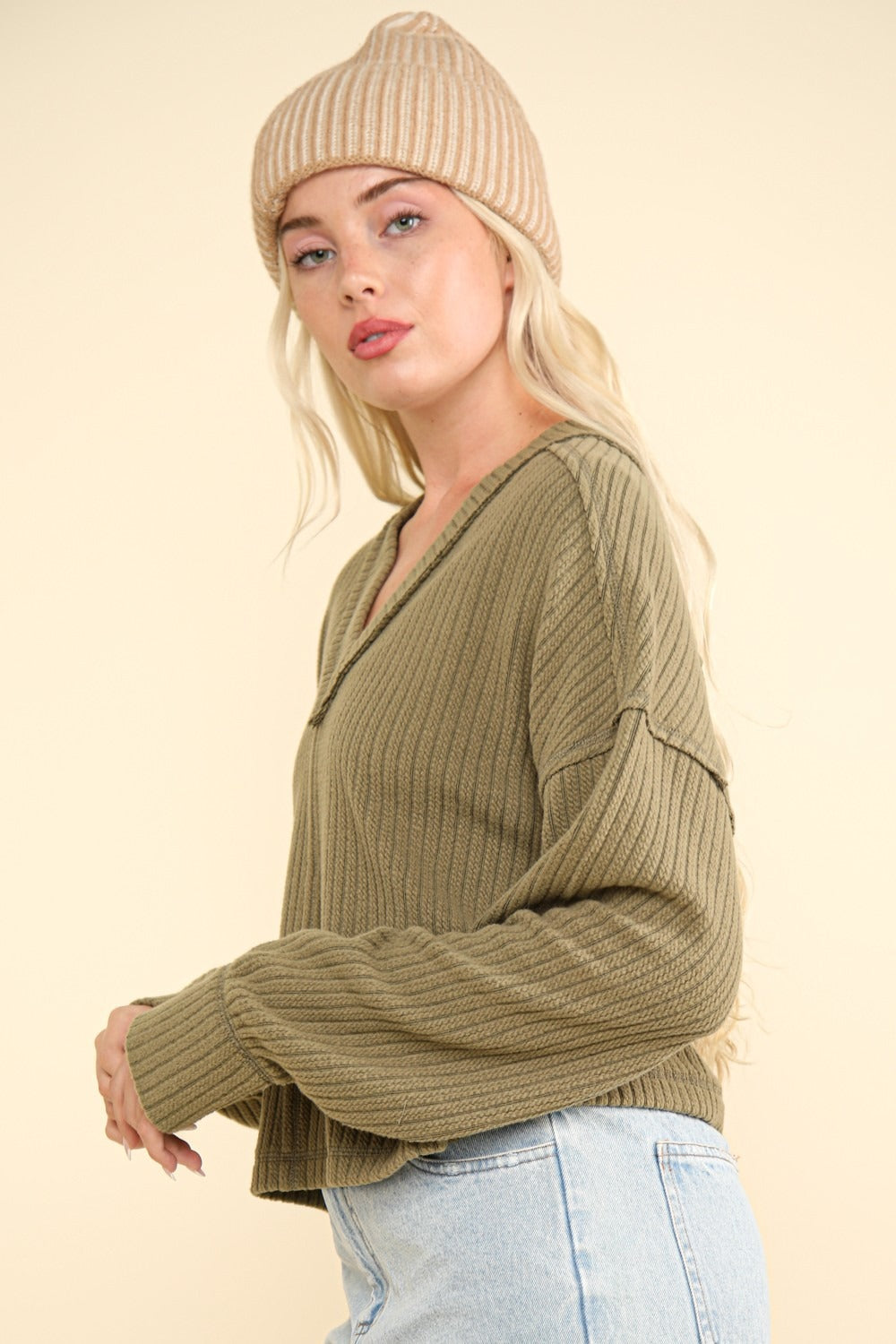 Exposed Seam V-Neck Ribbed Knit Top Long Sleeve VERY J