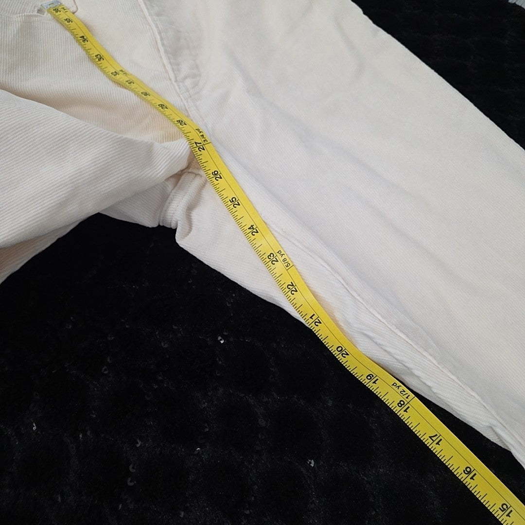 Levi Size 25 White Pants