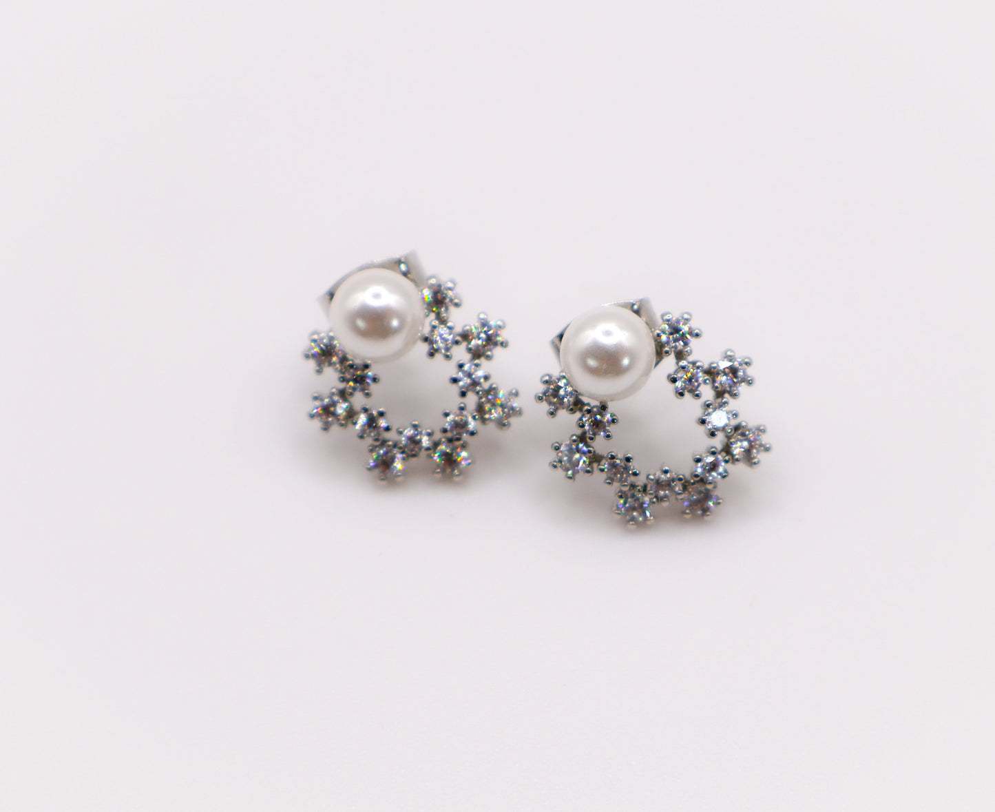 Pearlescent Elegance Small White Gold Earrings Le Reussi