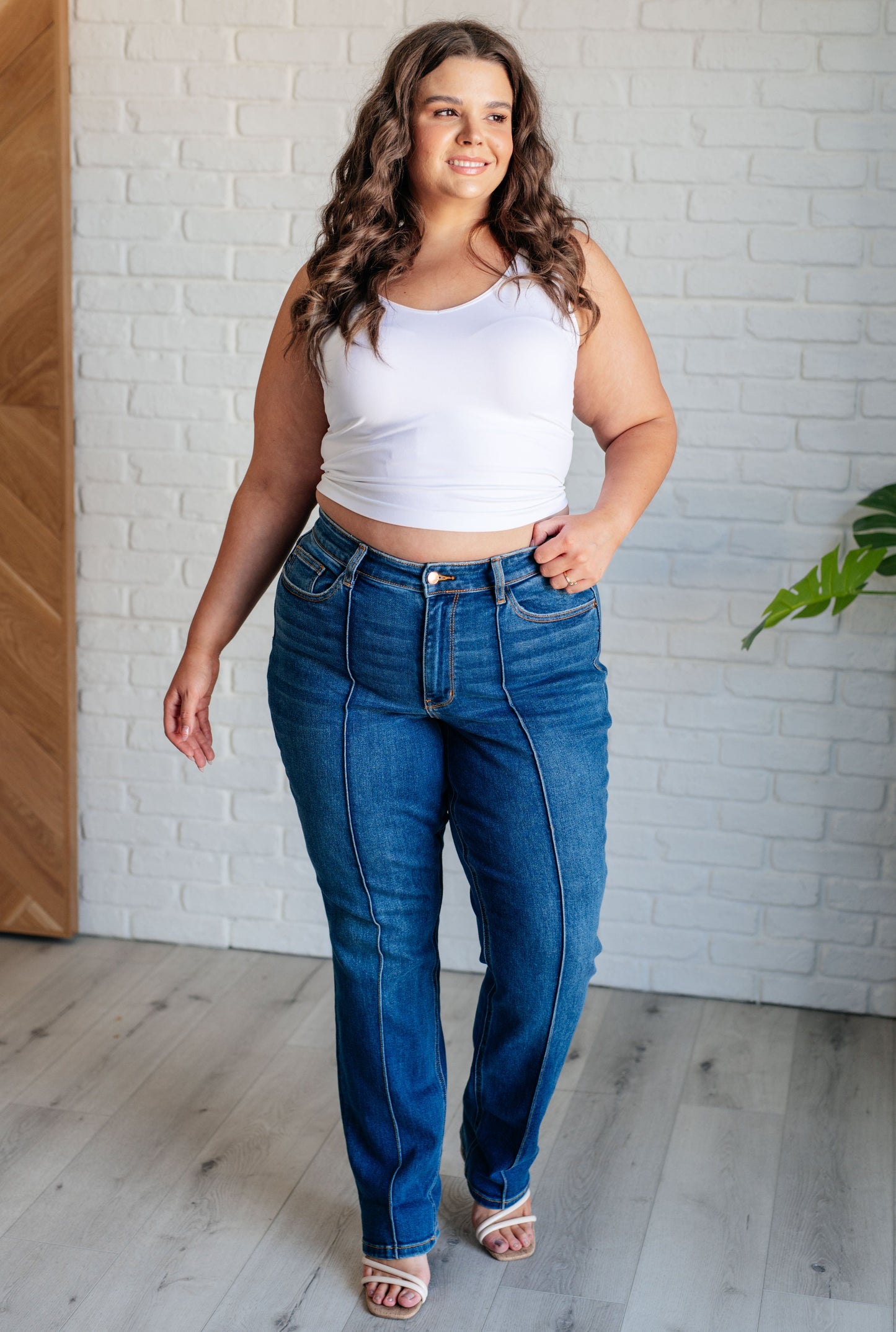 High Rise Center Seam Detail Straight Jeans Judy Blue