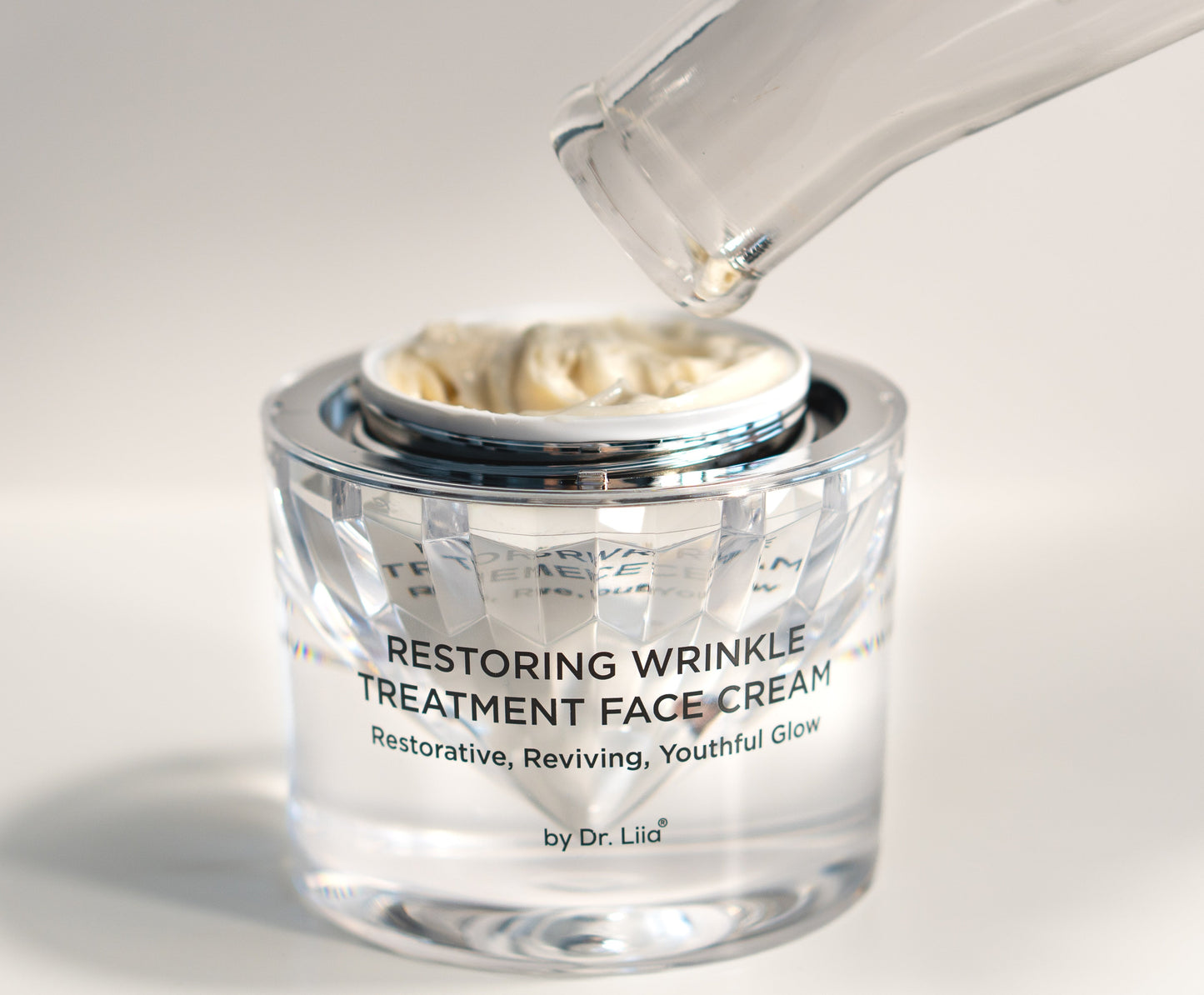Restoring Wrinkle Treatment Face Cream - Lifting and Firming