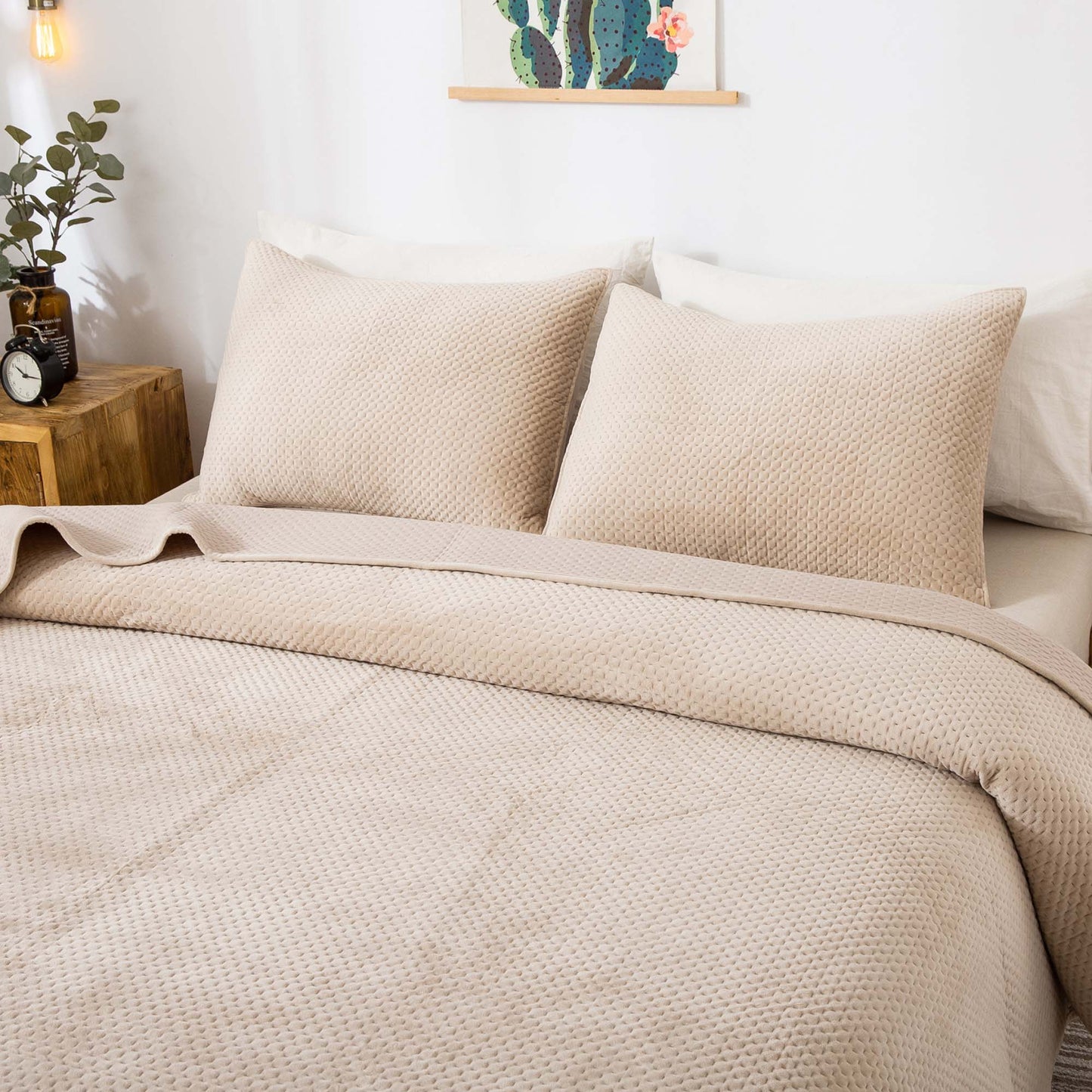 Ultra Soft Plush Poly-Velvet Quilt Set Queen King Kasentex
