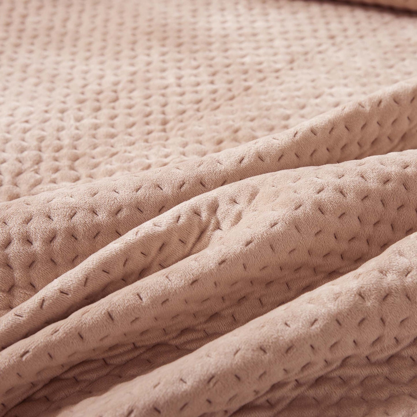 Ultra Soft Plush Poly-Velvet Quilt Set Queen King Kasentex
