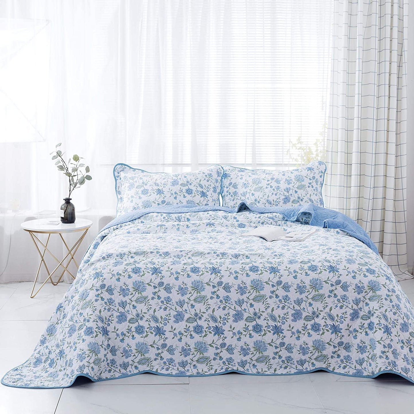 Cotton Floral Design 3 Piece Reversible Bedding Set Kasentex