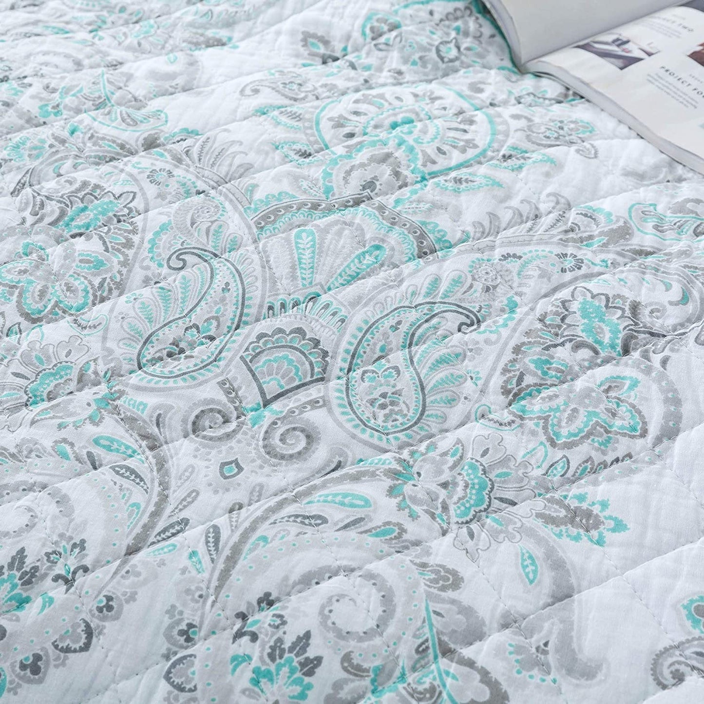 Cotton Floral Design 3 Piece Reversible Bedding Set Kasentex