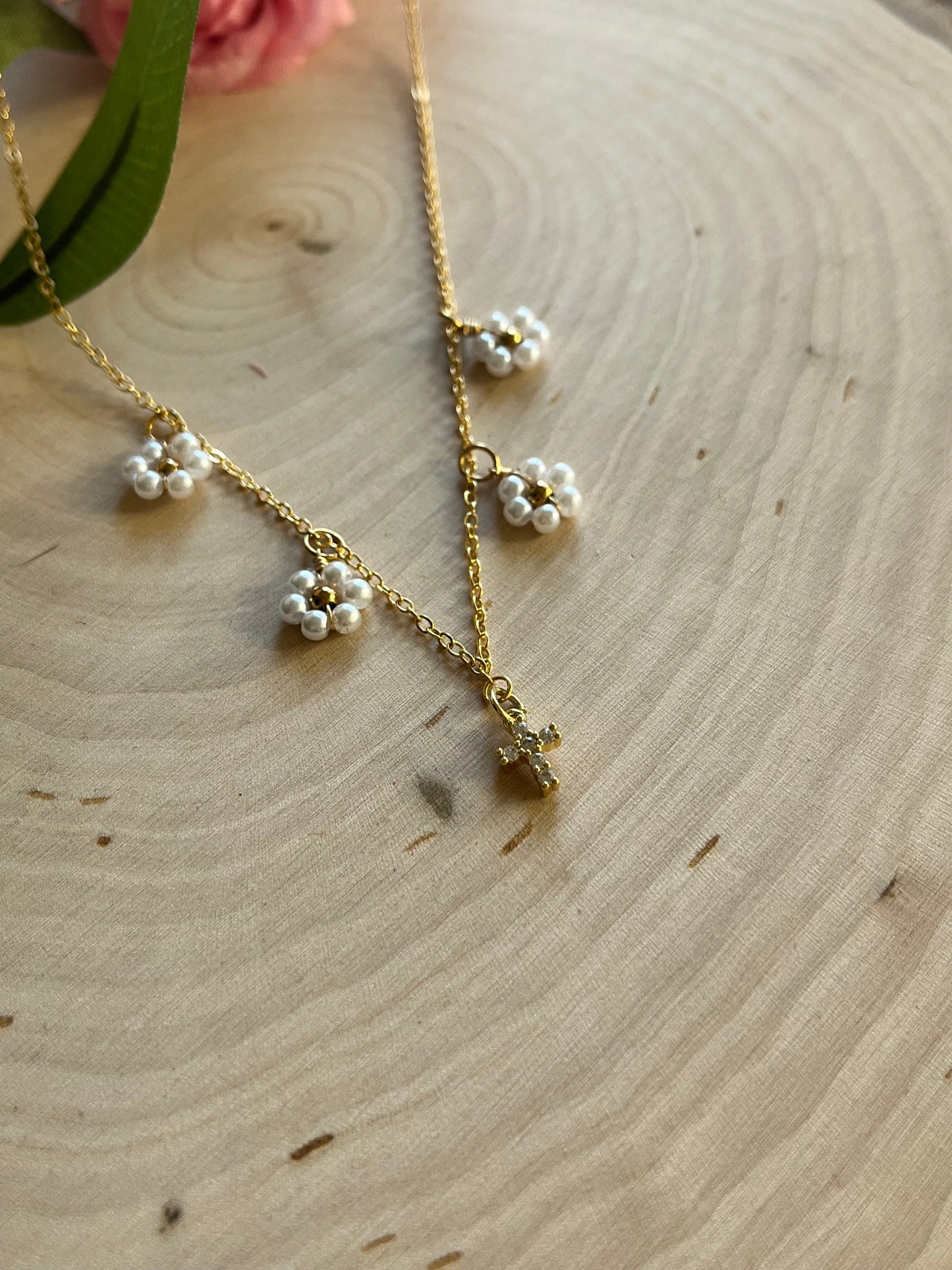 Gold Necklace – 16K Faith Pendant with Daisies and Cross