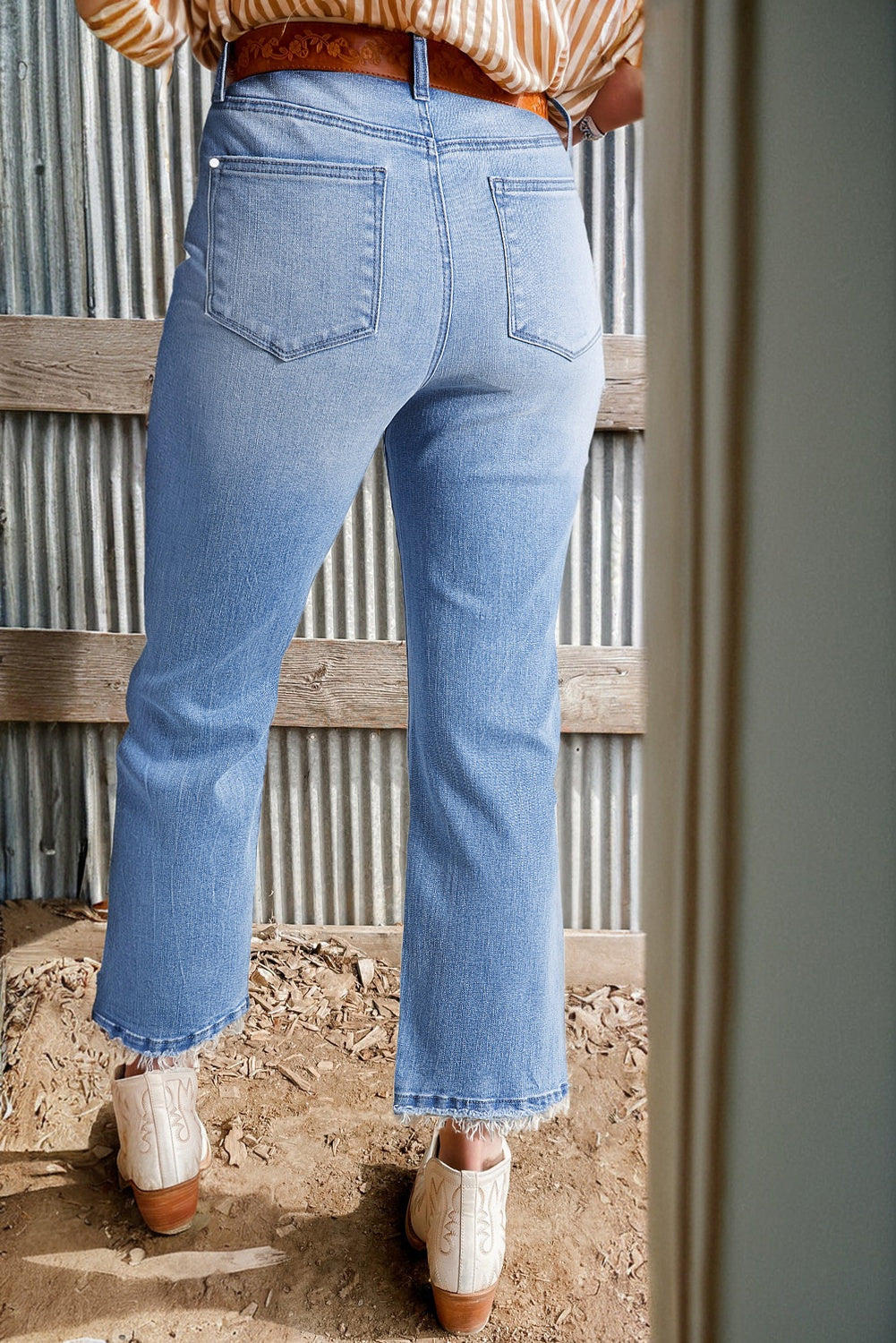 Mineral Wash Raw Hem High Waist Flared Jeans Beau Blue