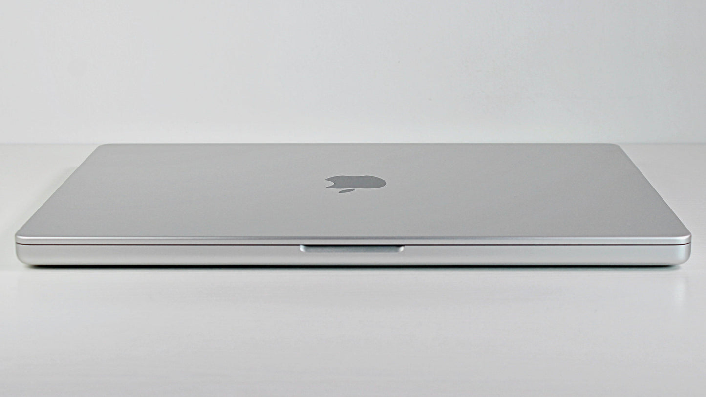 MacBook Pro (2021) 16-inch – Apple M1 Max 32-Core GPU – 64GB RAM 2TB SSD - 2 Battery Cycles