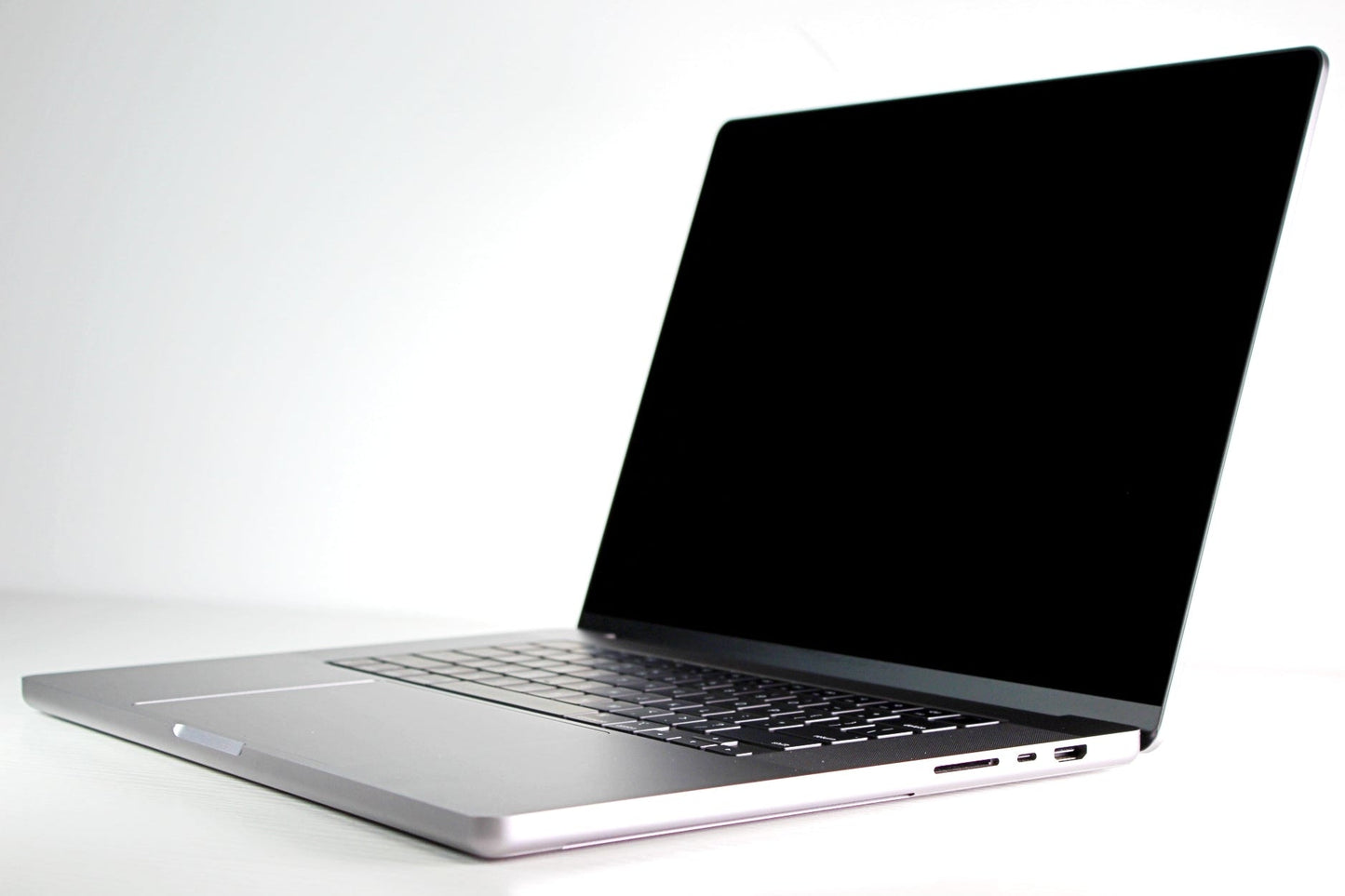 2021 Apple MacBook Pro 16-inch M1 Pro - 16-Core GPU 32GB RAM 2TB SSD | Like New