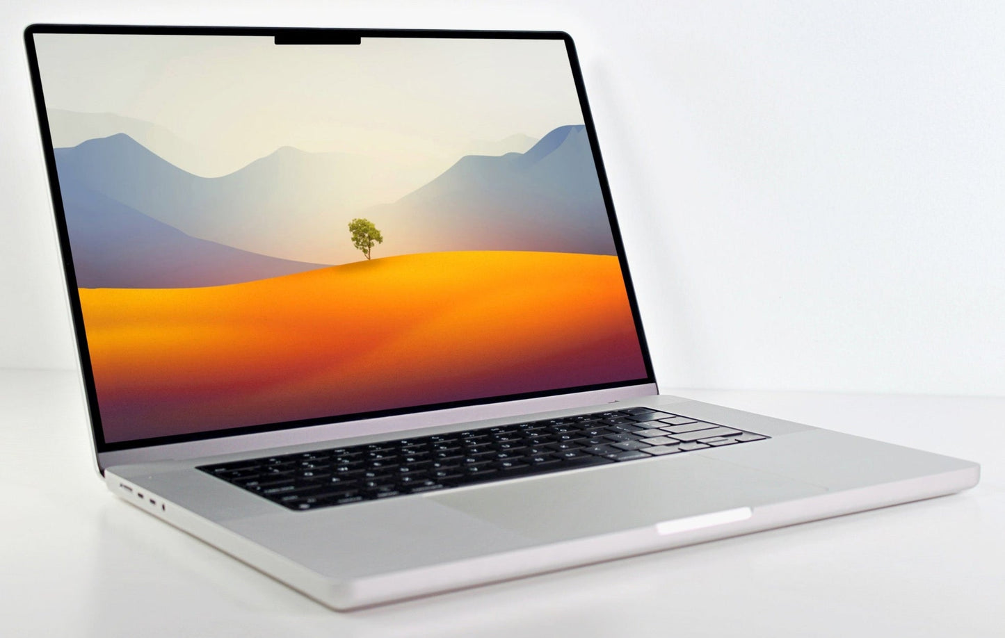 2021 Apple MacBook Pro 16-inch – M1 Max 32-Core GPU 64GB RAM 4TB SSD | Excellent