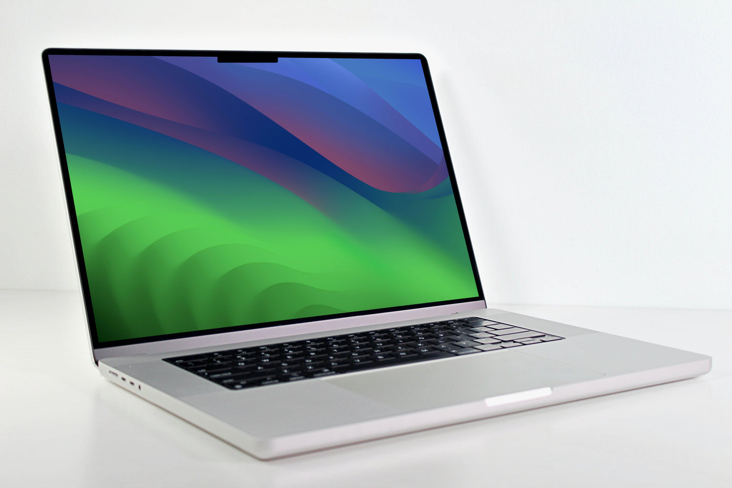 MacBook Pro (2021) 16-inch – Apple M1 Max 10-Core CPU & 32-Core GPU – Silver