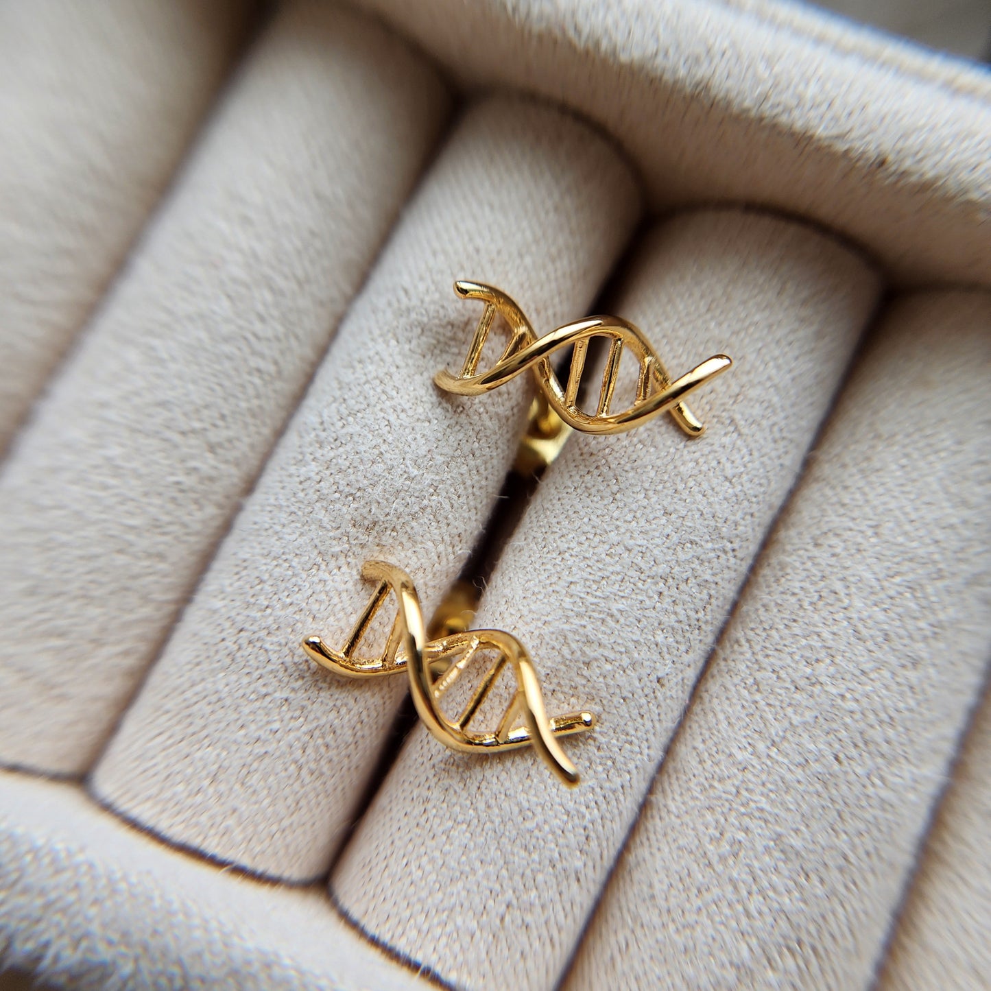 DNA 925S Silver Double Helix Stud Earrings