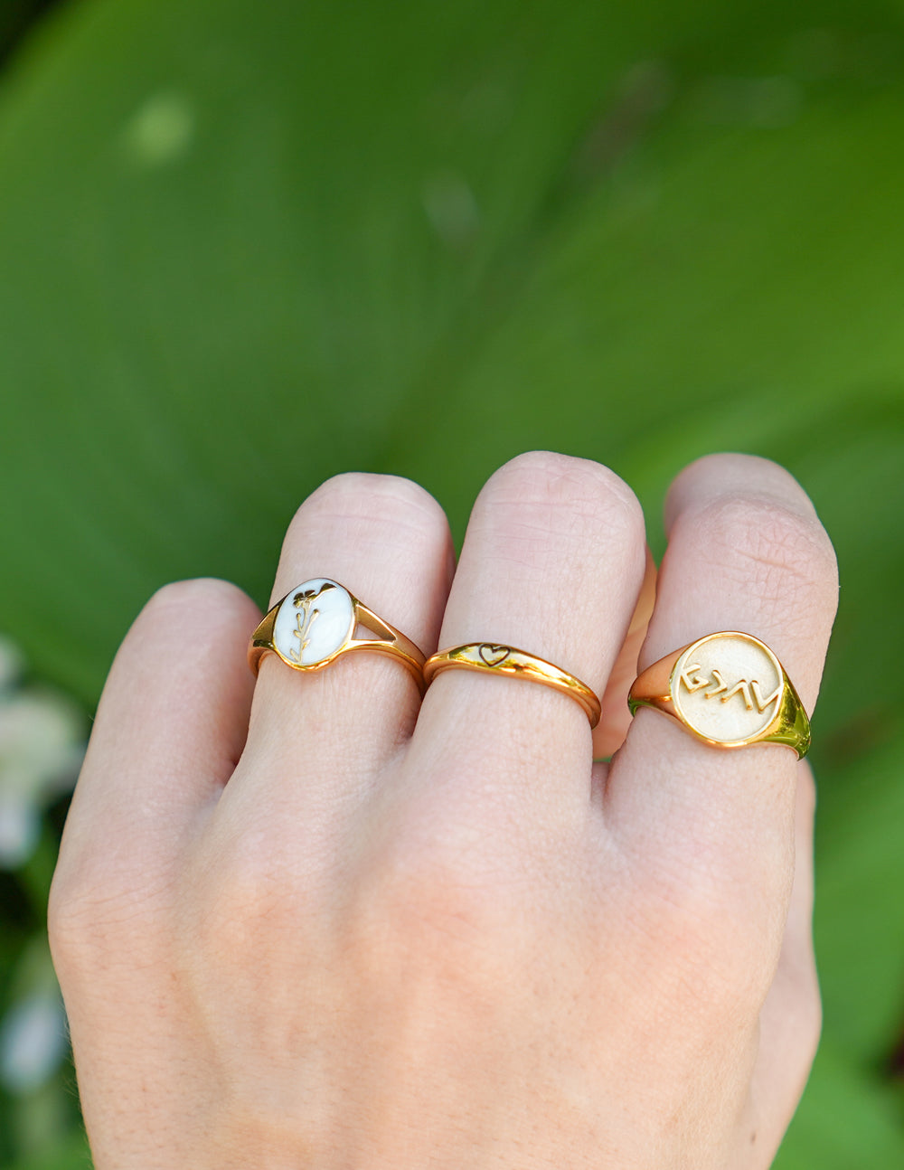 Highs and Lows Signet Ring Unisex