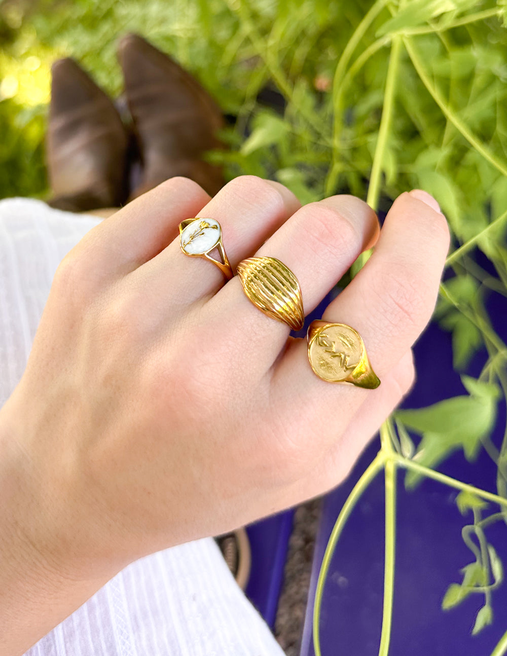Highs and Lows Signet Ring Unisex
