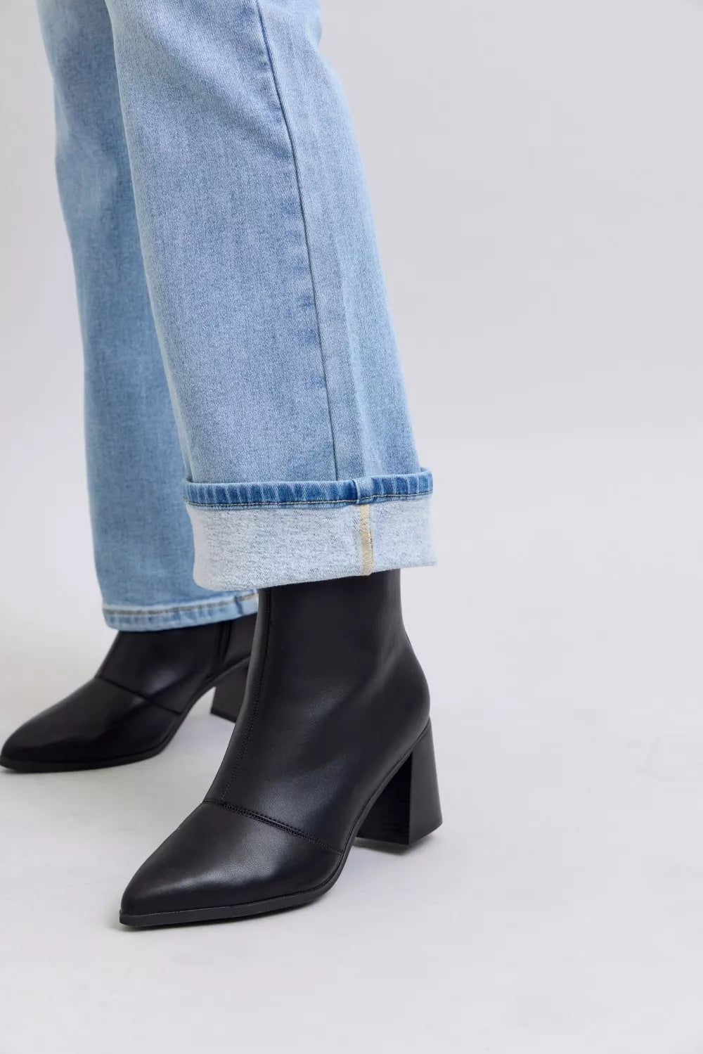 Mid Rise Thermal Bootcut Jeans Judy Blue