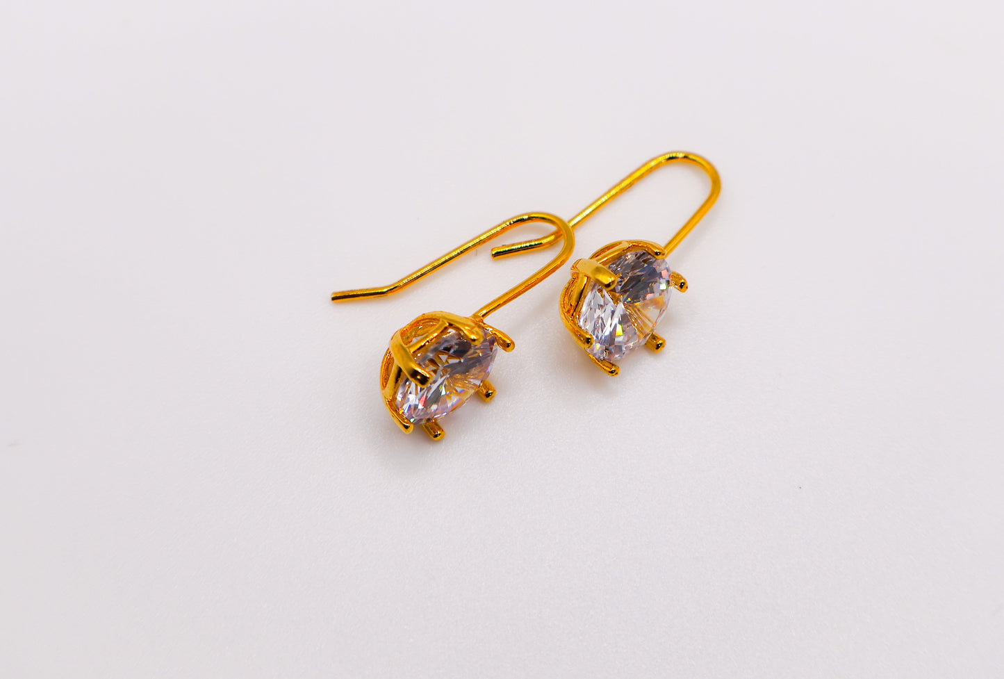 Elegant Golden Sparkle Gold-Plated Earrings Le Reussi(R)
