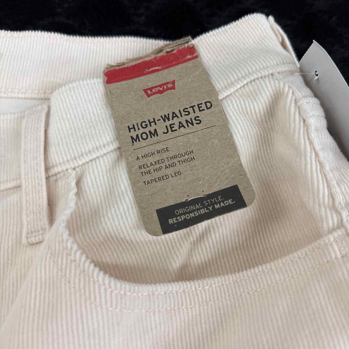 Levi Size 32 X 27 Cream Corduroy High Waisted Mom Jeans Pants