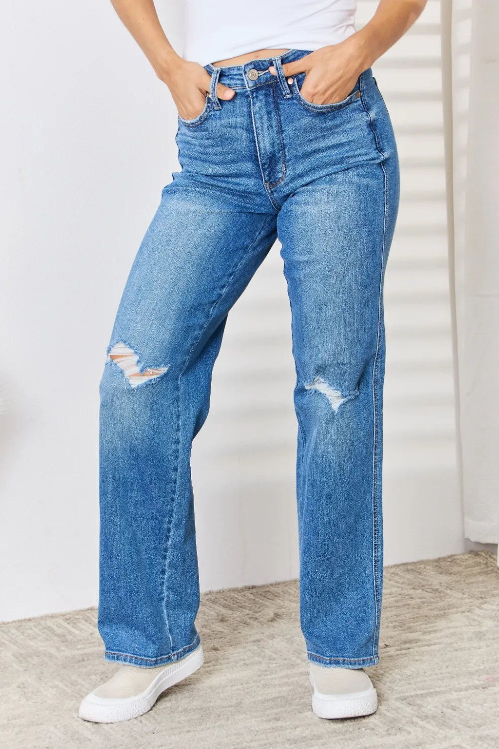Full Size High Waist Distressed Straight-Leg Jeans Judy Blue