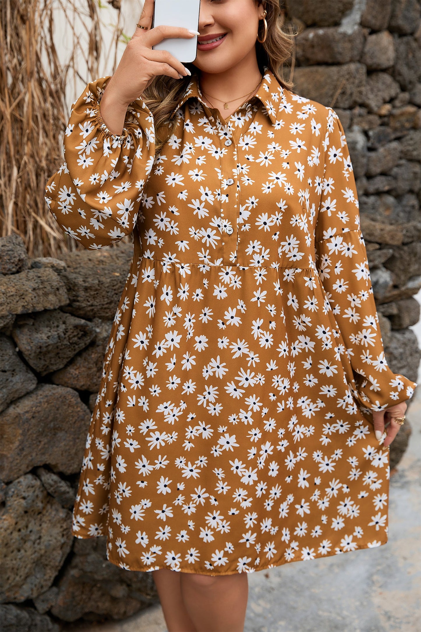 Khaki Plus Size Daisy Floral Print Puff Sleeve Dress