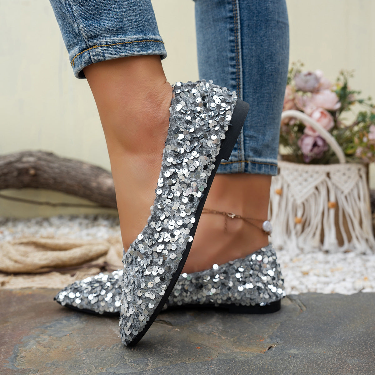 Pointed-Toe Flat Casual Shoes Women’s Flat Sole Shoes