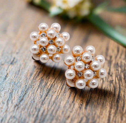 Pearly Floral Elegance Clip-On Earrings Flower-Shaped Non-Pierced Earrings