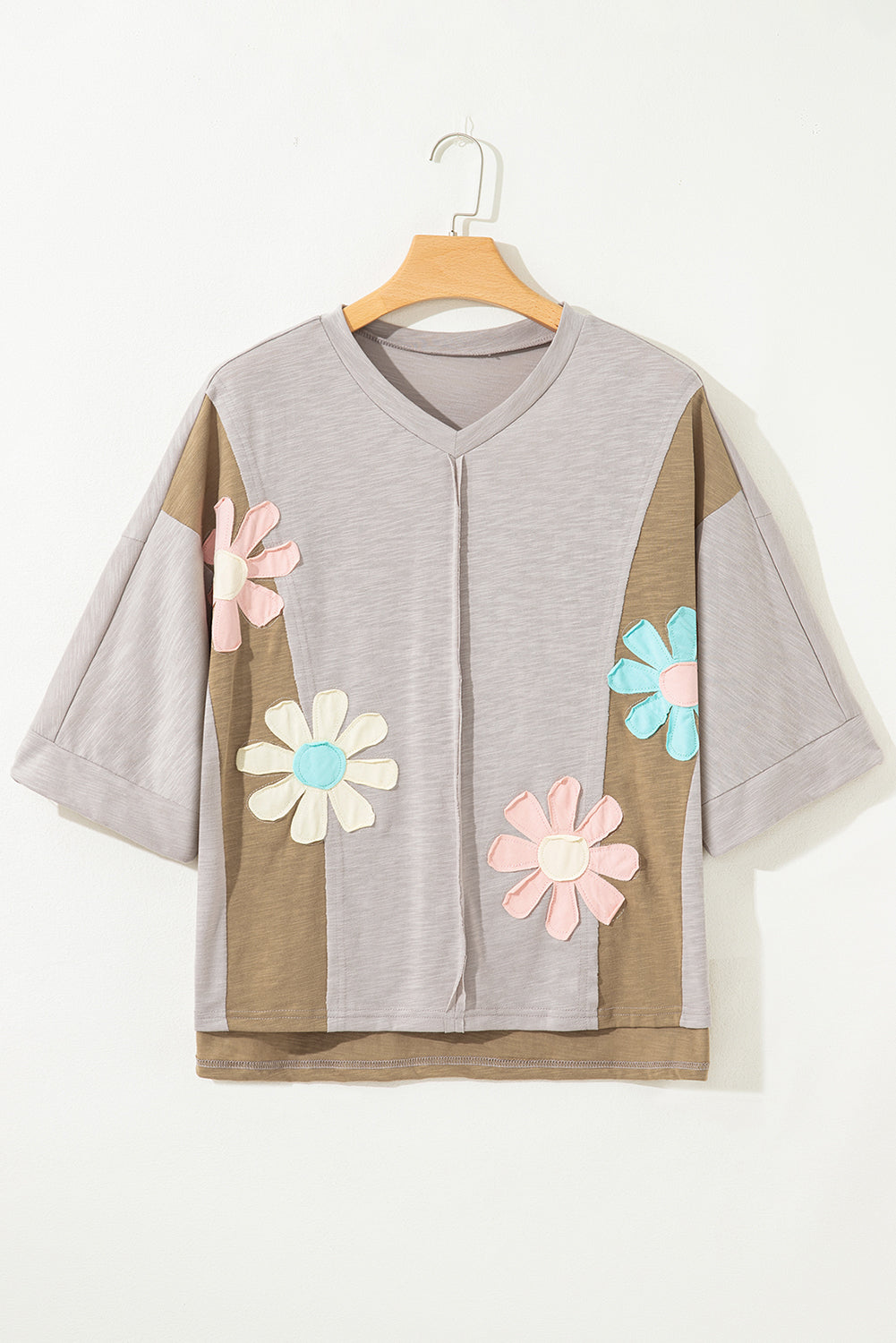Green Flower Patched Exposed Seam 3/4 Sleeve Top