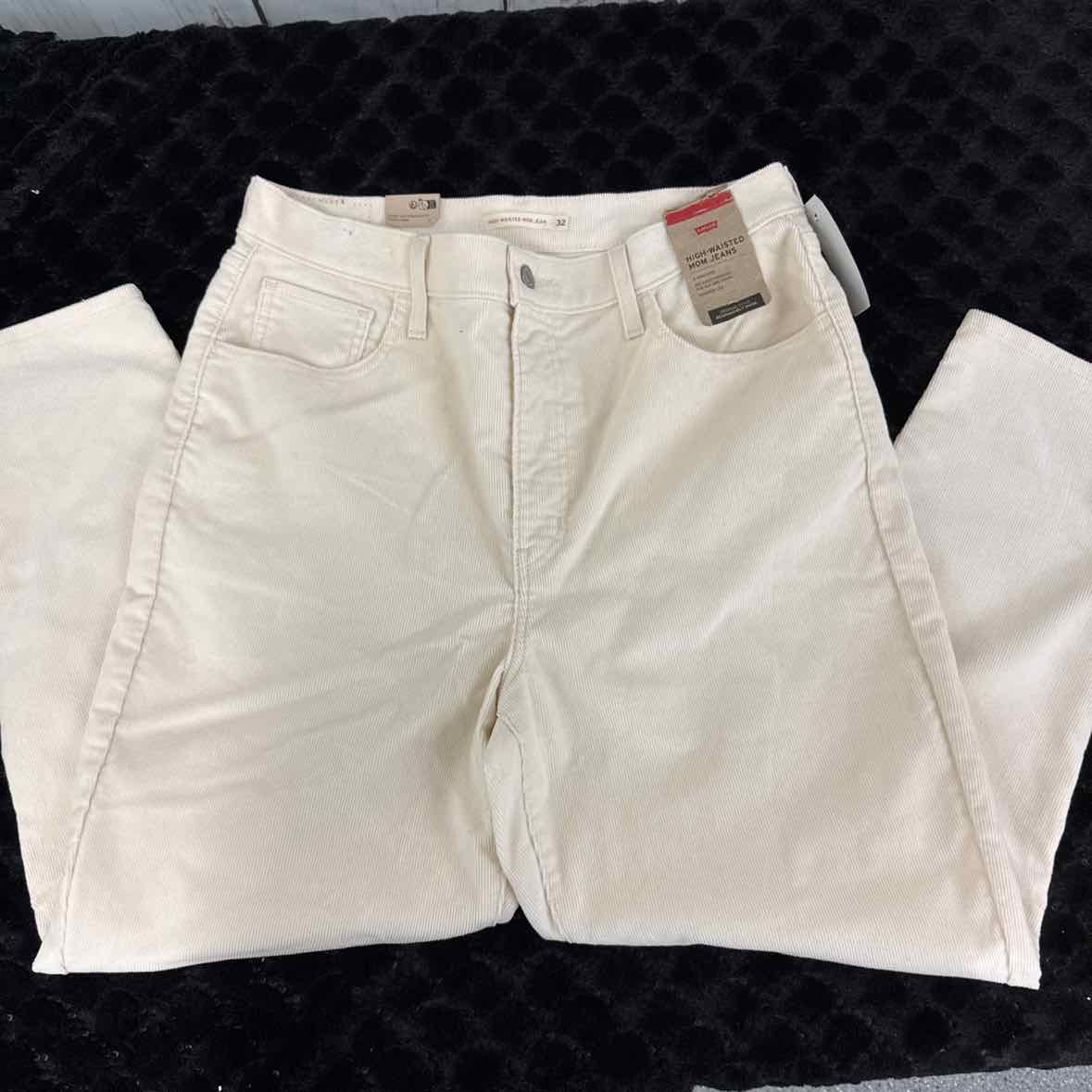 Levi Size 32 X 27 Cream Corduroy High Waisted Mom Jeans Pants