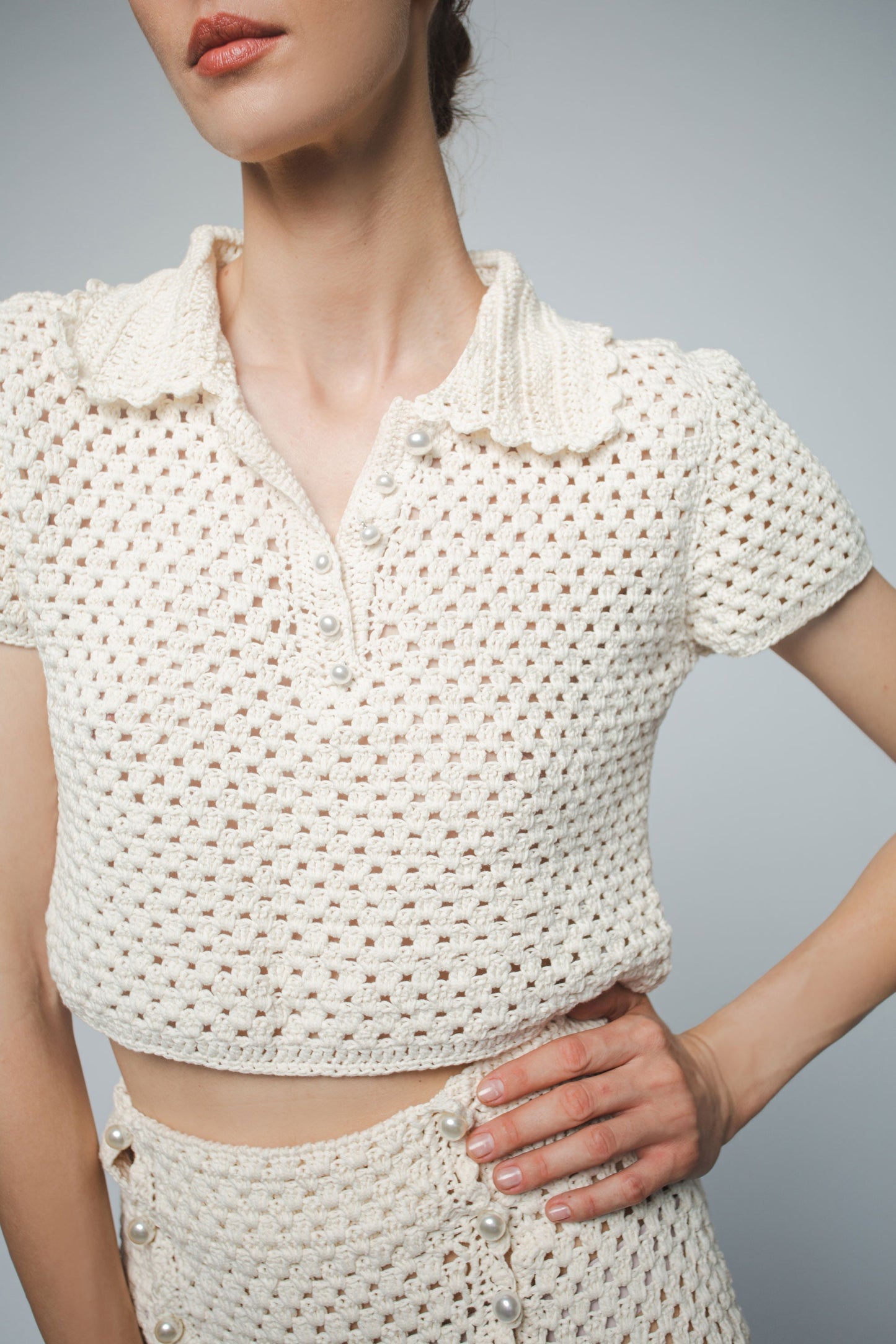 MARGOT HAND CROCHET CROPPED POLO IN PEARL