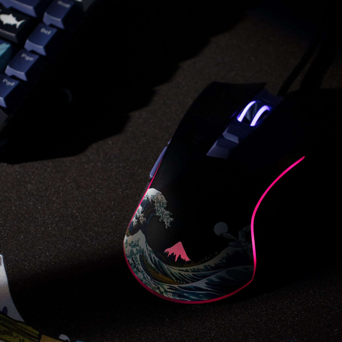 Kanagawa Themed Programmable Wired Gaming Mouse with 7 Buttons XVX G705